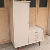 Asymmetrical cabinet