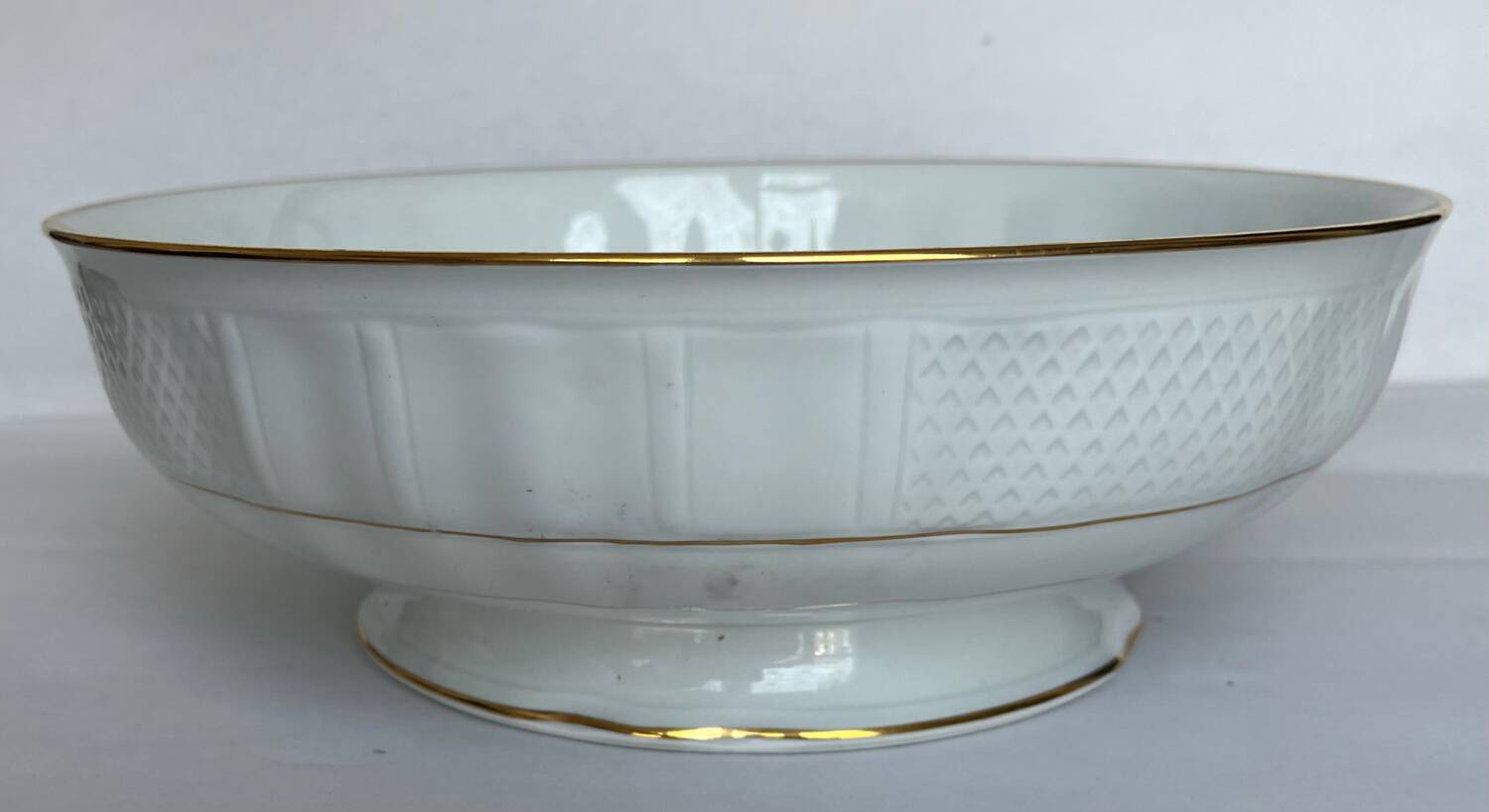 Saladier en porcelaine blanche