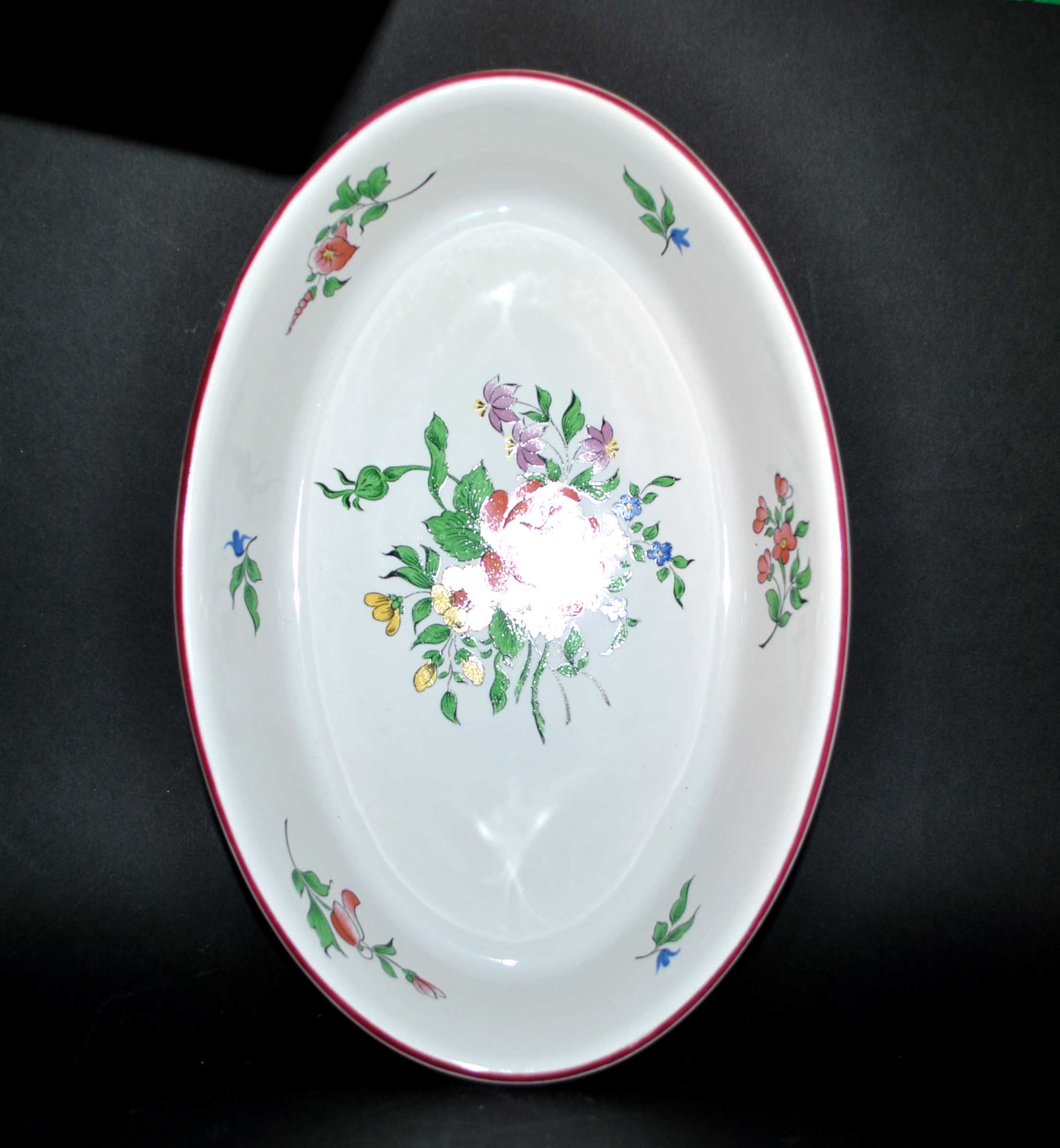Flat hollow oval flower lamp lamp of KG Luneville
