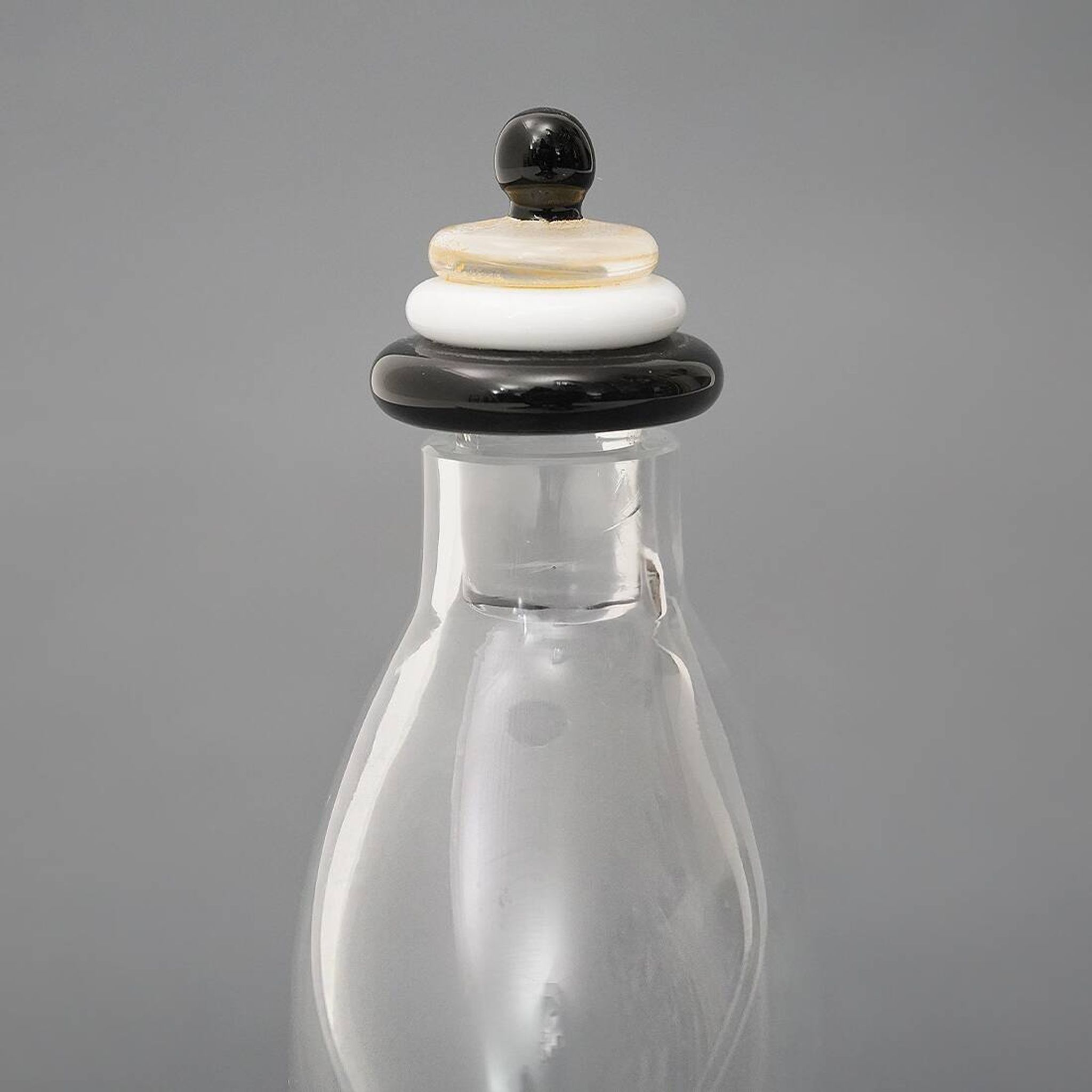 Murano glass bottle with stopper by Giovanni Cenedese, 1970s