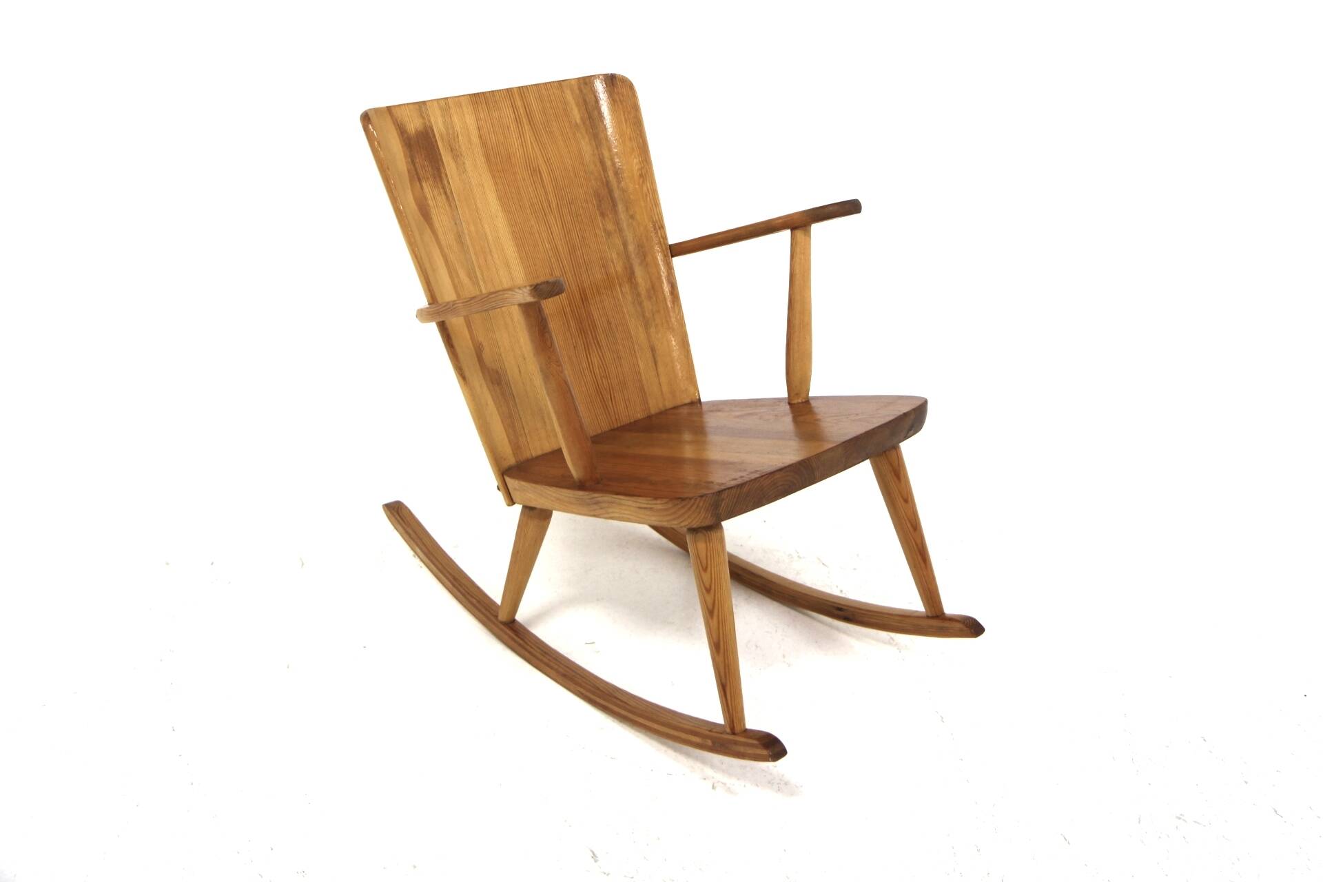 Brutalist pine rocking chair, Göran Malmvall, Svensk Fur, Sweden, 1960