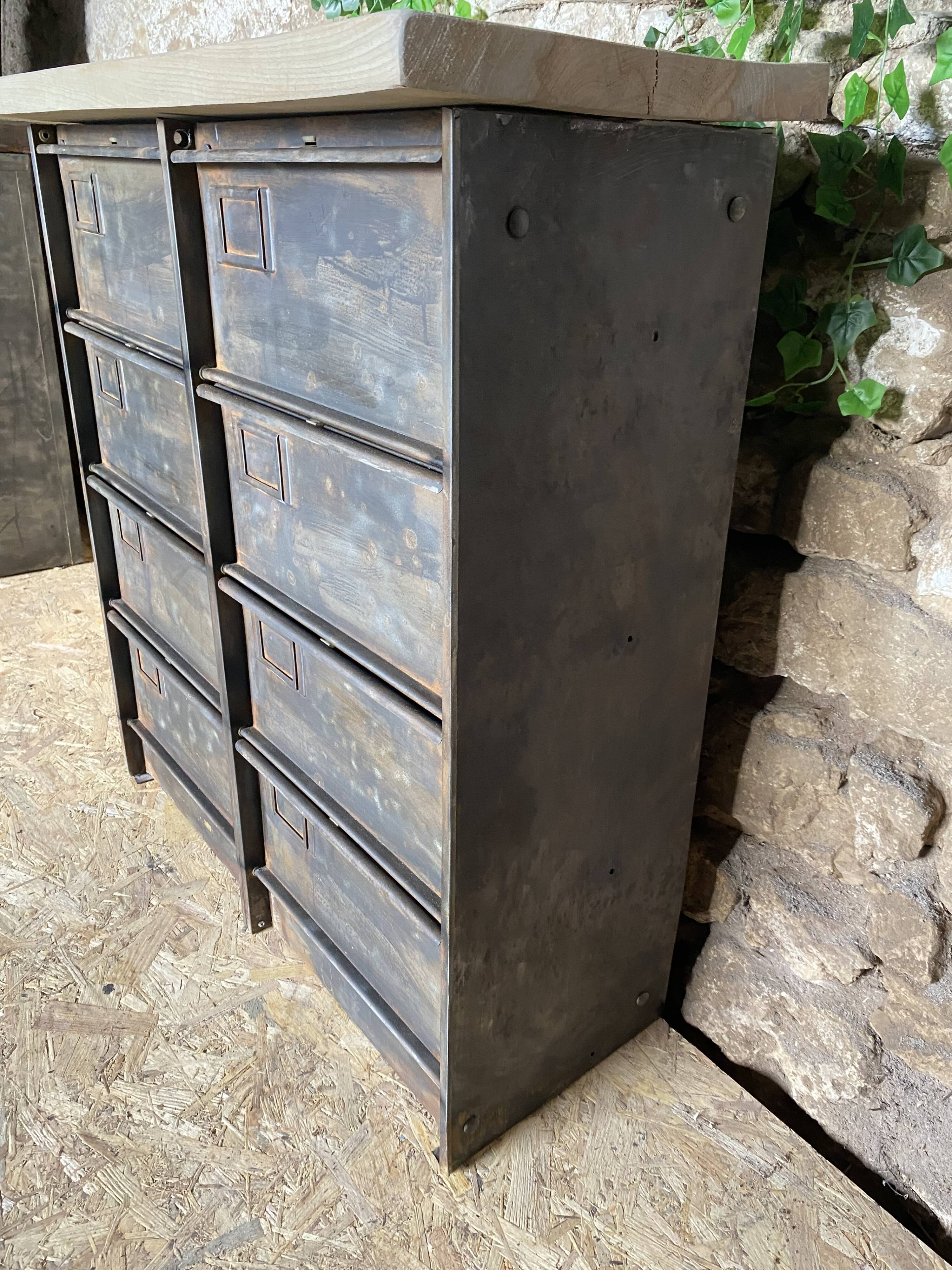 Furniture with 8 metal and wood flaps.