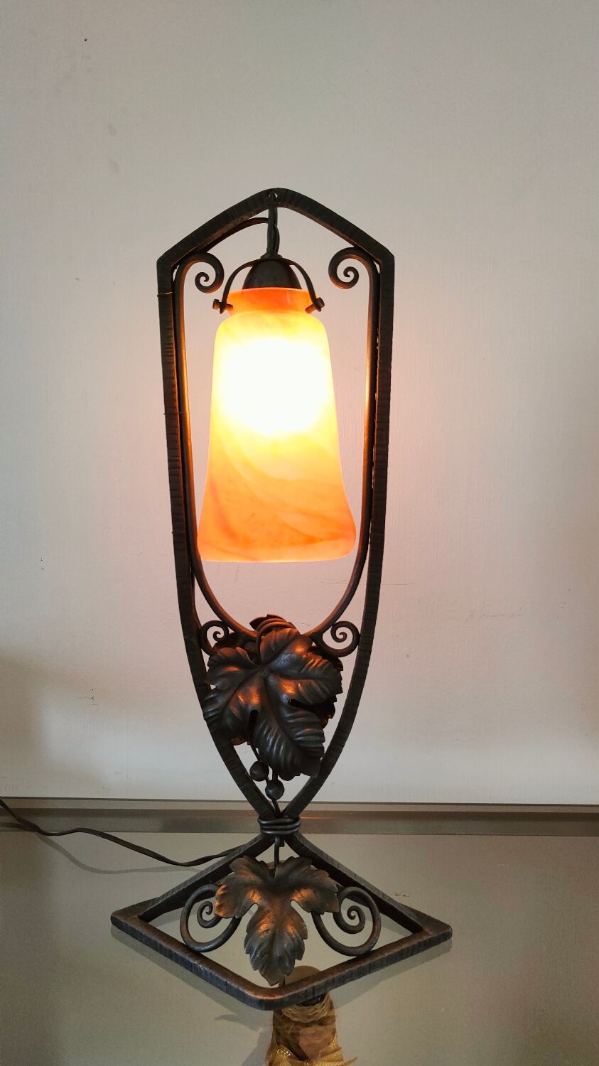 Lampe fer forgé art déco signé Vianne