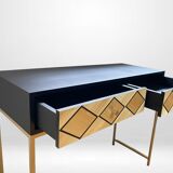 Diamond console