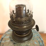 Lampe à pétrole ancienne