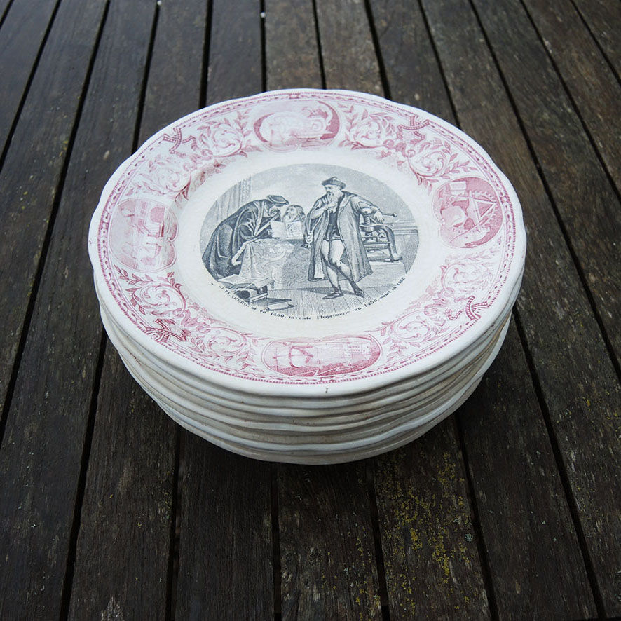 12 old talking plates from Sarreguemines – Discoverers & Inventors