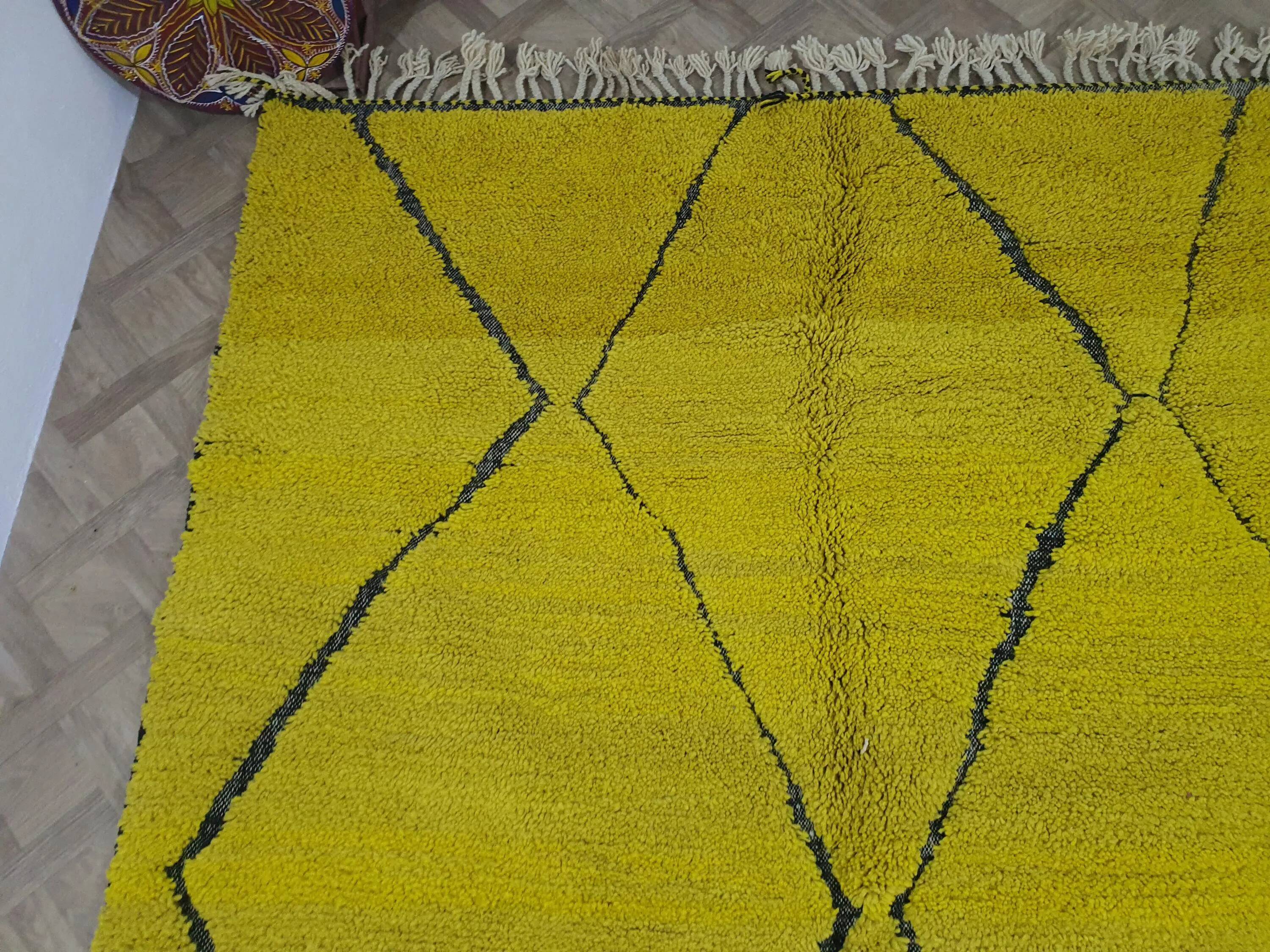 Handmade pure wool Moroccan rug 2.5x1.5 m