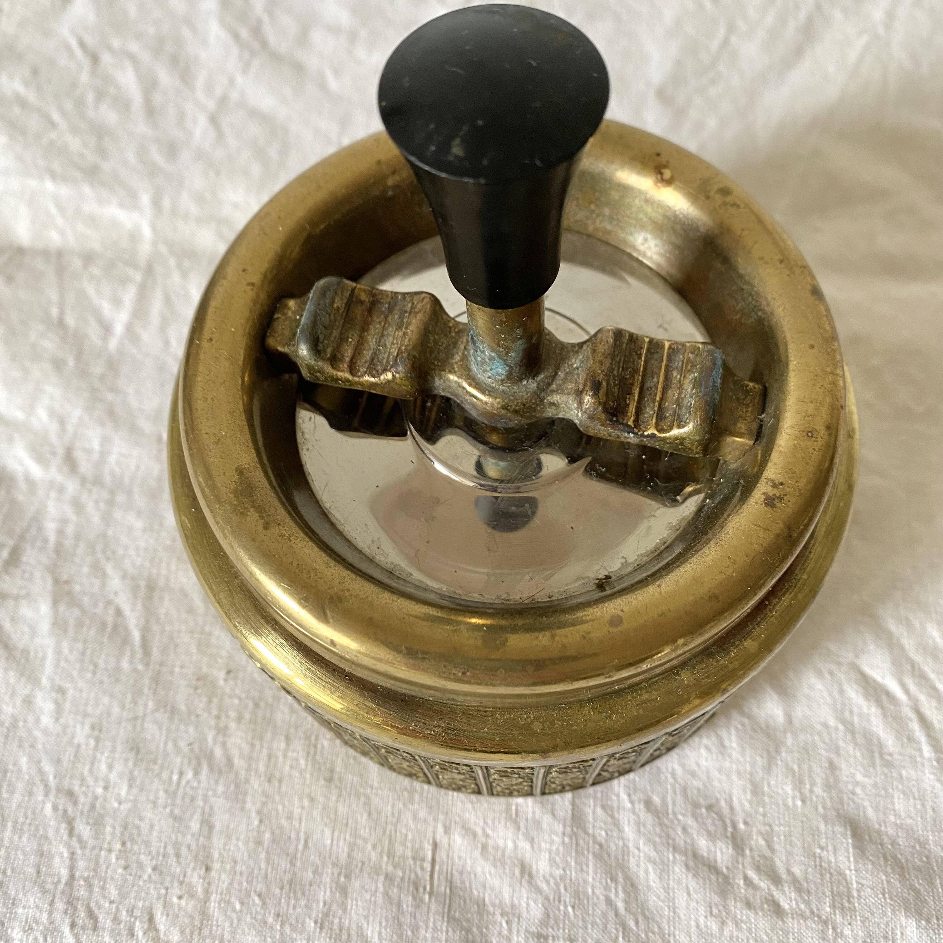 Roulette Ashtray Schleuderascher ashtray in brass