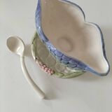 Saucière en barbotine fleurie Faianças Germano Portugal avec cuillère