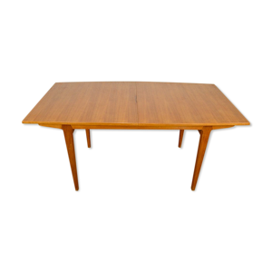 table de repas scandinave
