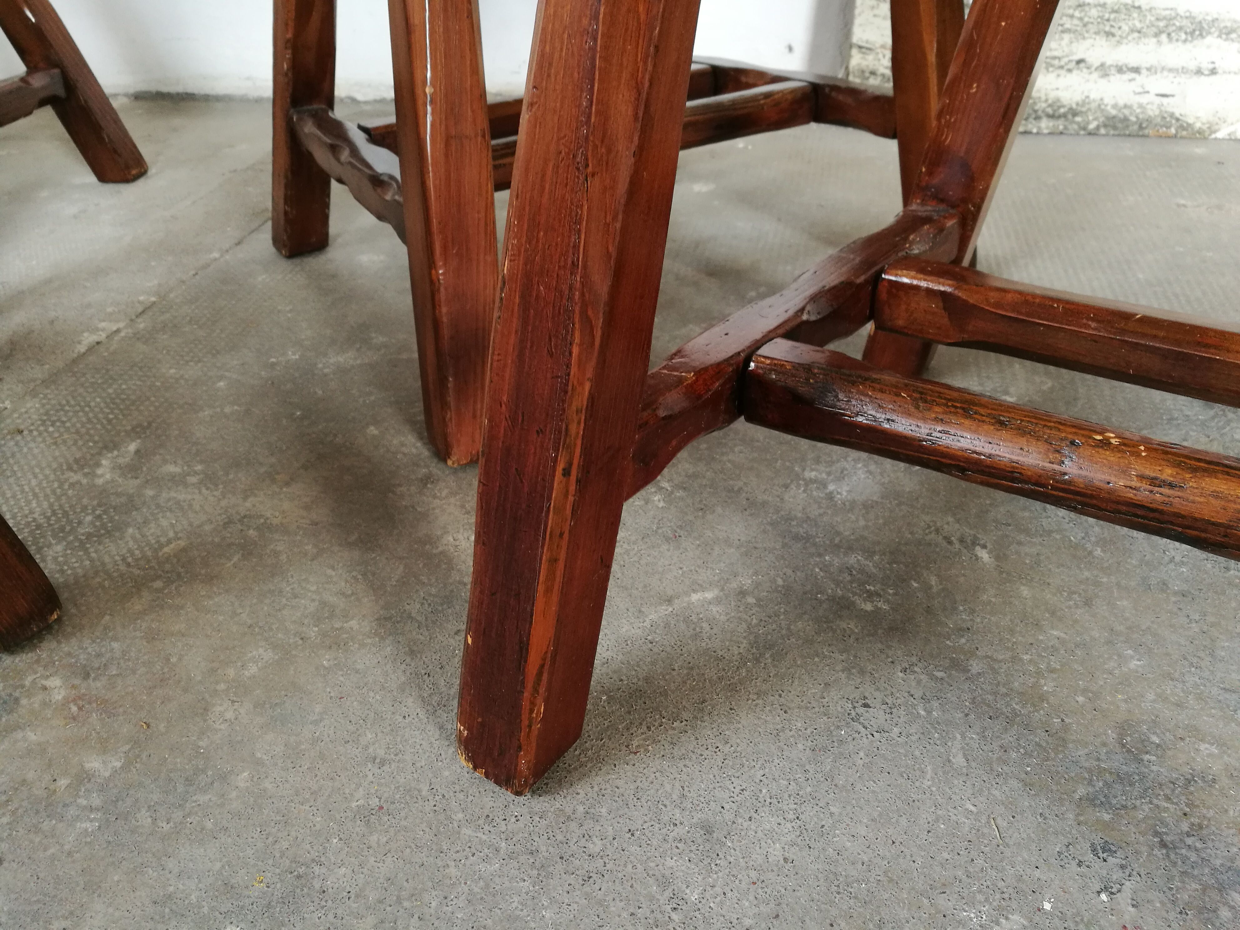 Mountain-spirit pine chairs, farmhouse