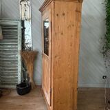 Pine bonnet maker
