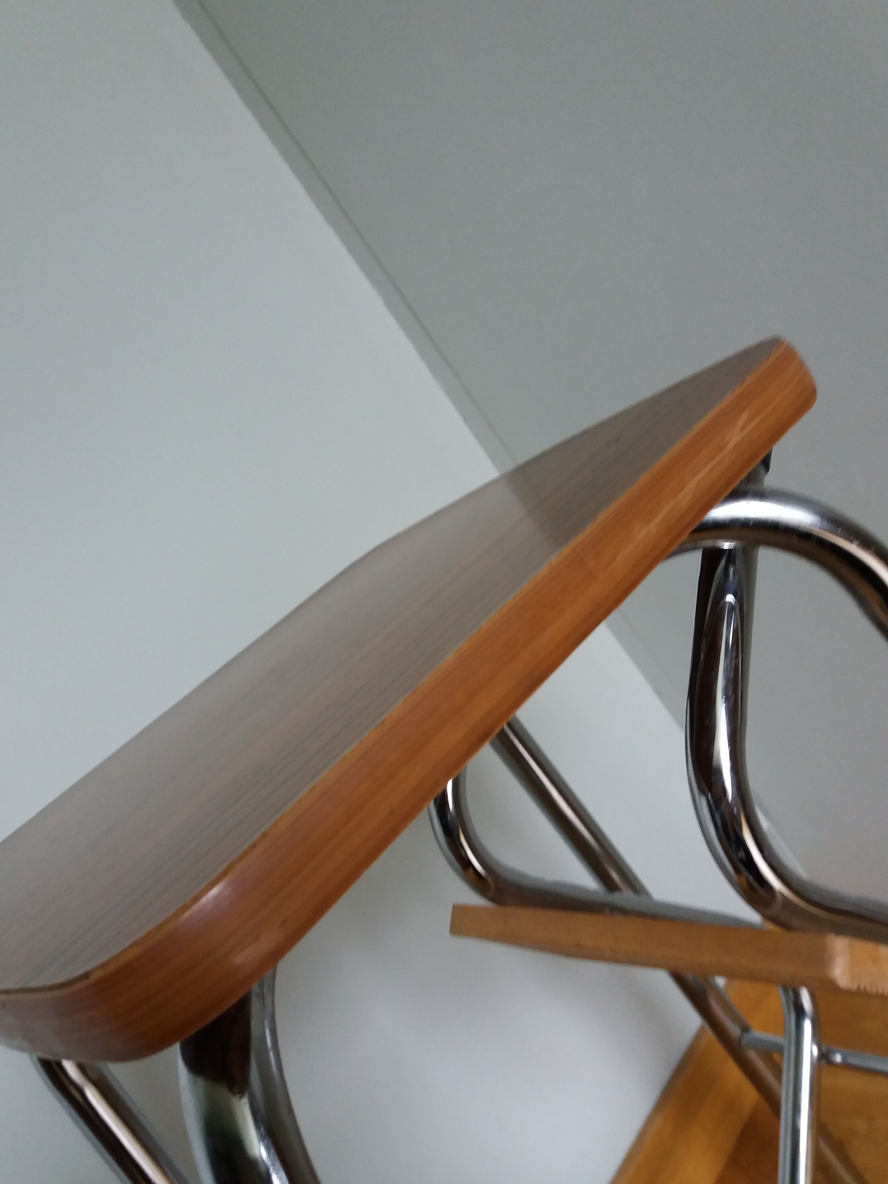 Walking step ladder stool