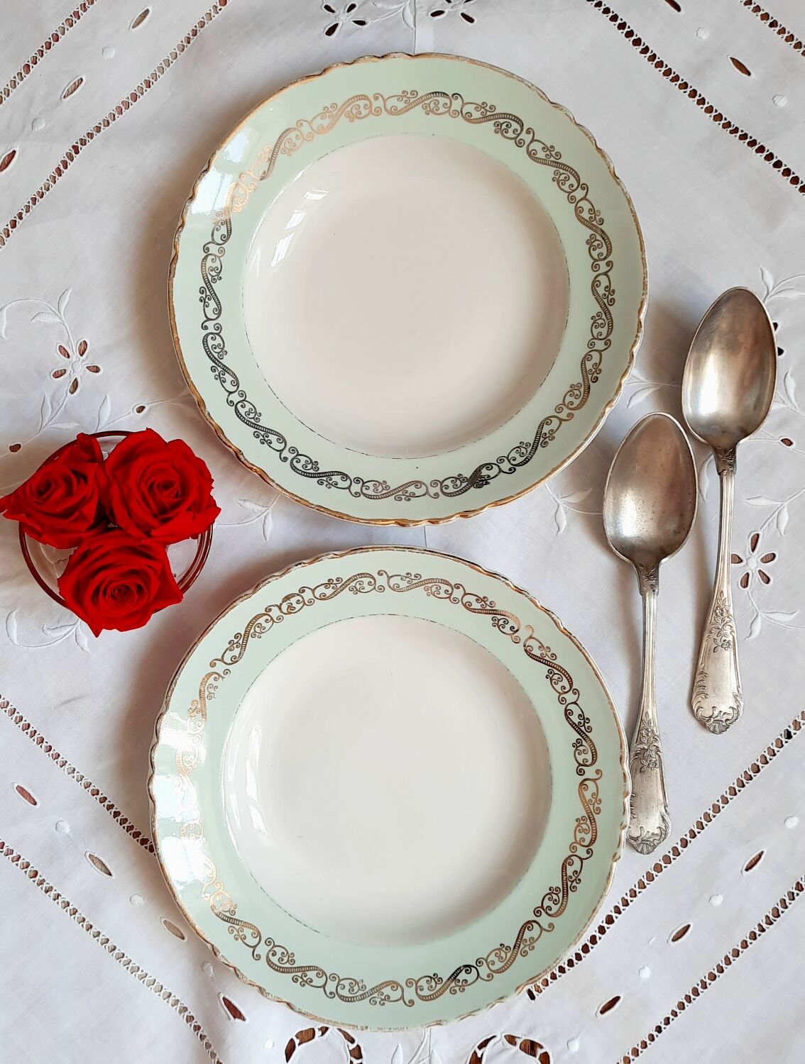 Old hollow plates mismatched in earthenware