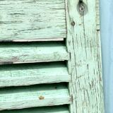 Old wood volet mint color