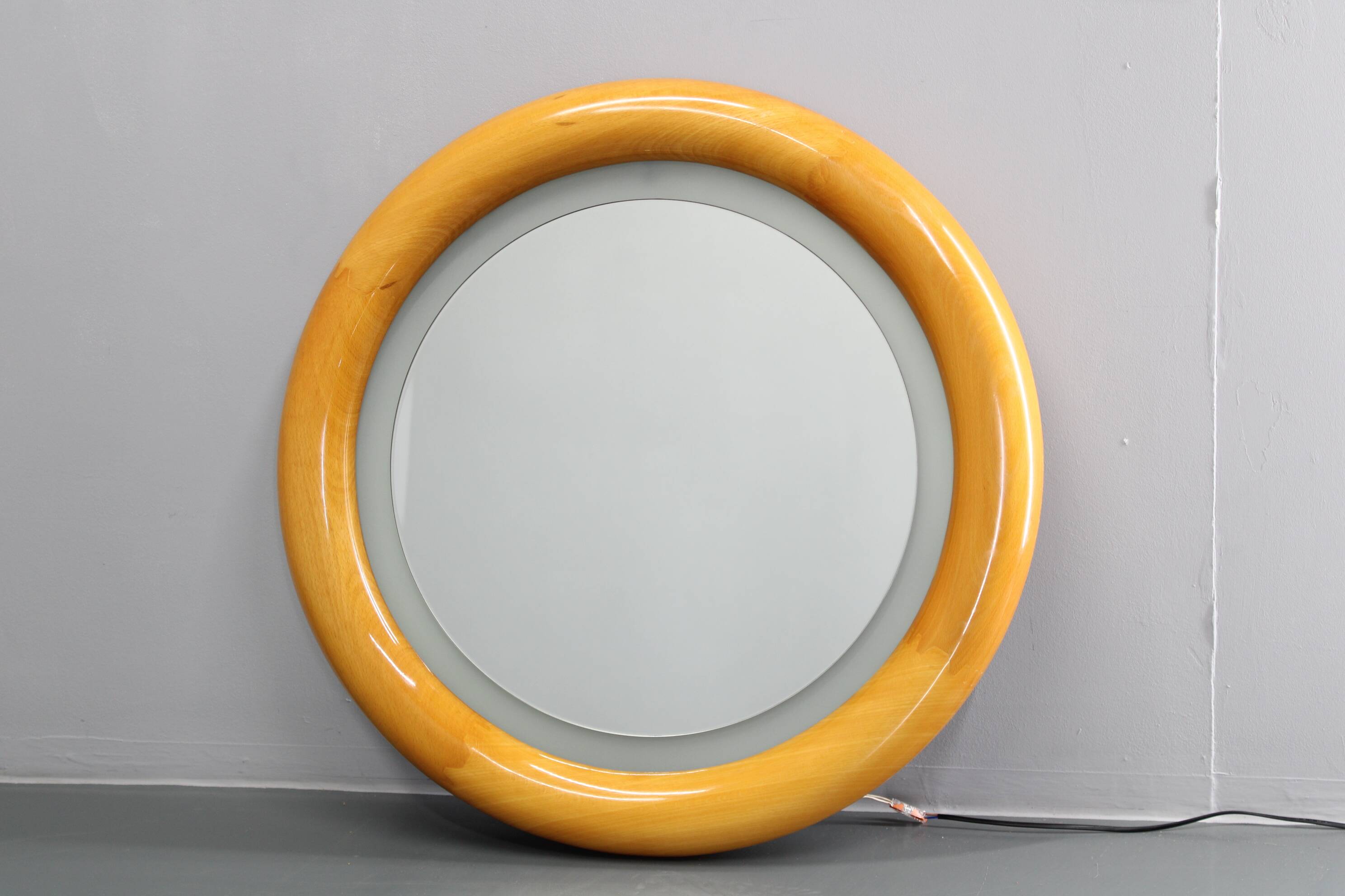 1970s Italian Round Mirror in Wooden Frame with Light