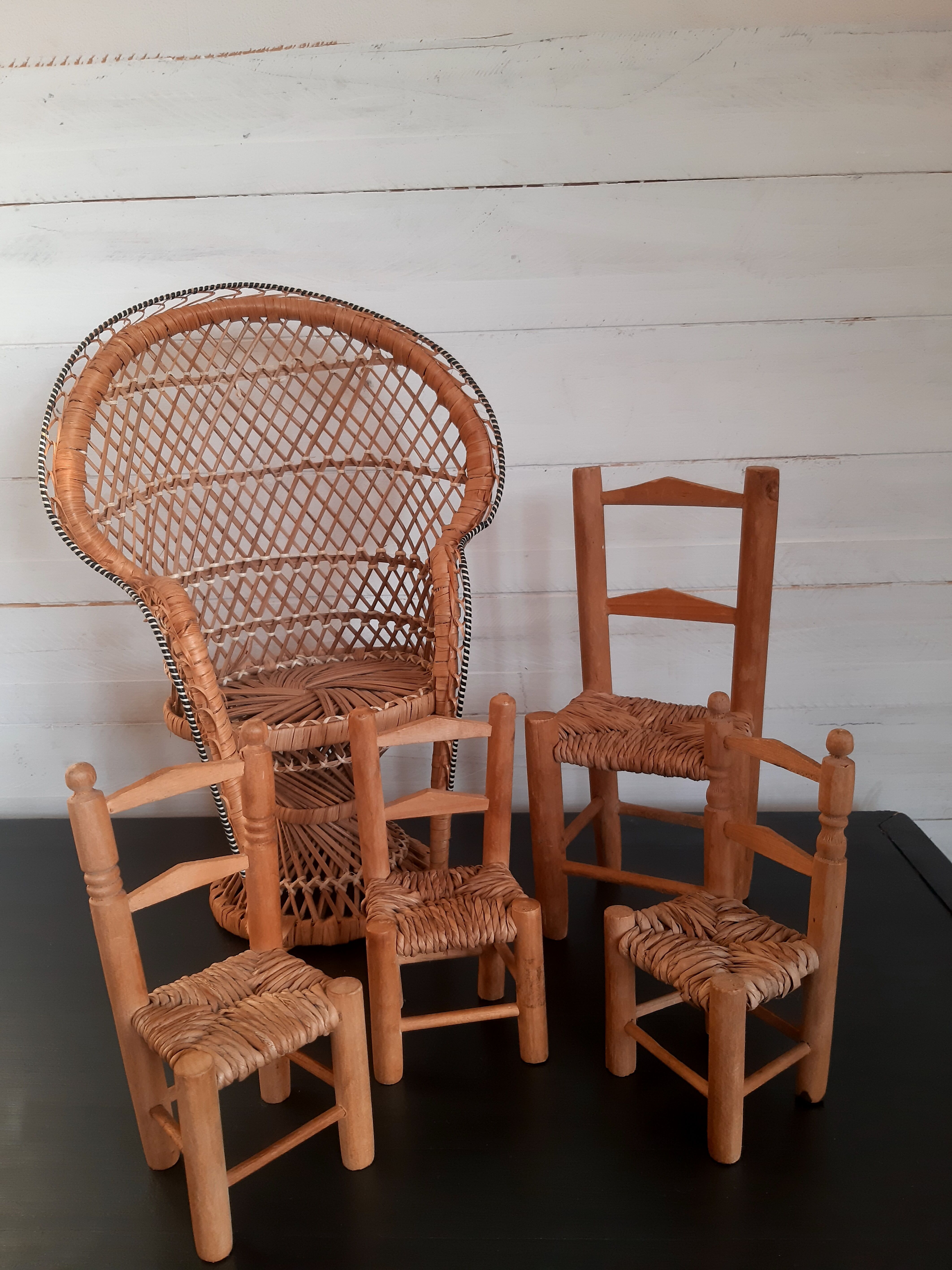 Set of doll chairs