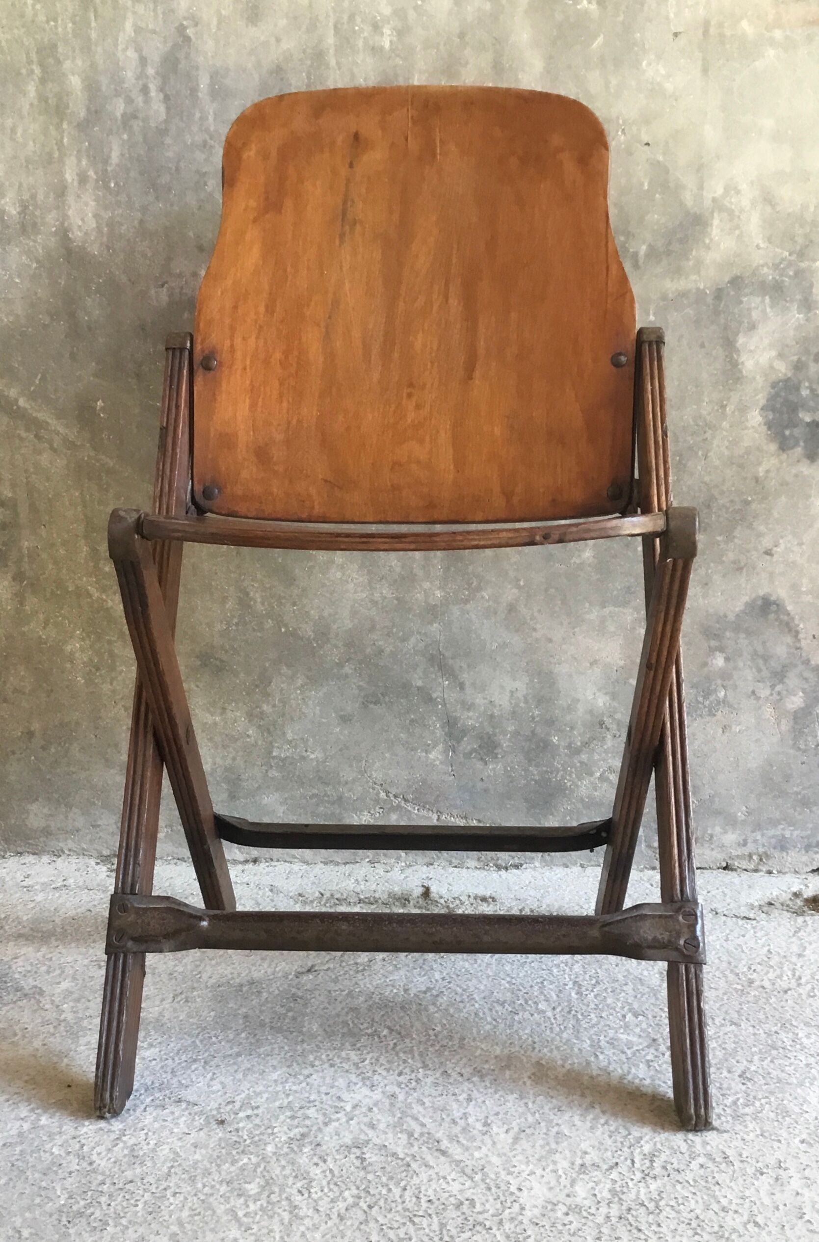 Pair of folding US chairs 2nd World War American Seating co Grand Rapids - 1940