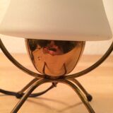 Lampe atypique laiton opaline années 50