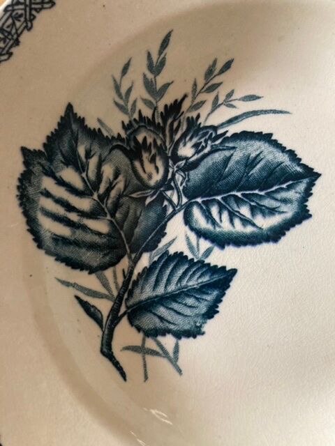 Pair of Choisy le Roi soup plates