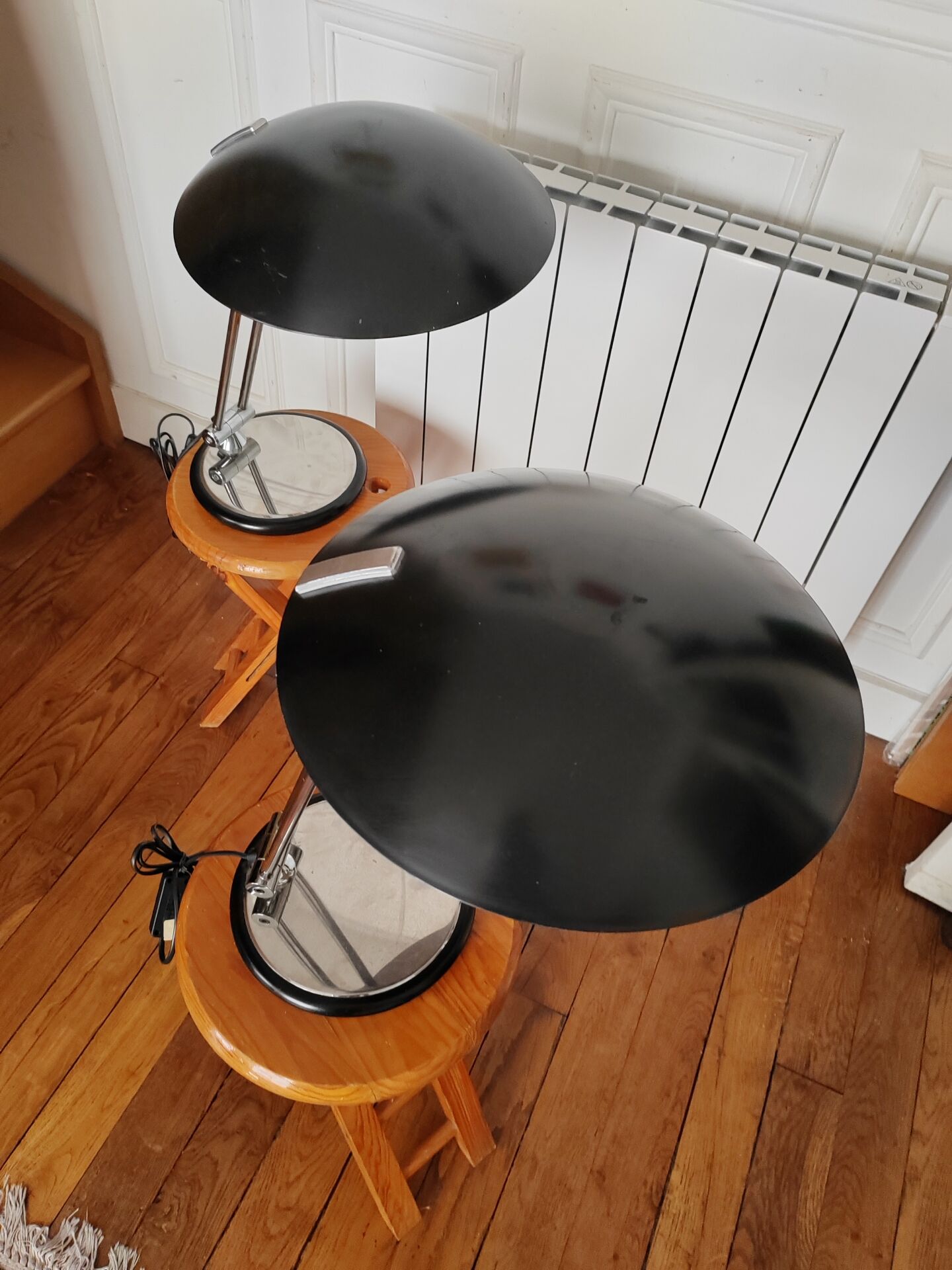 Paire de lampes soucoupe aluminor