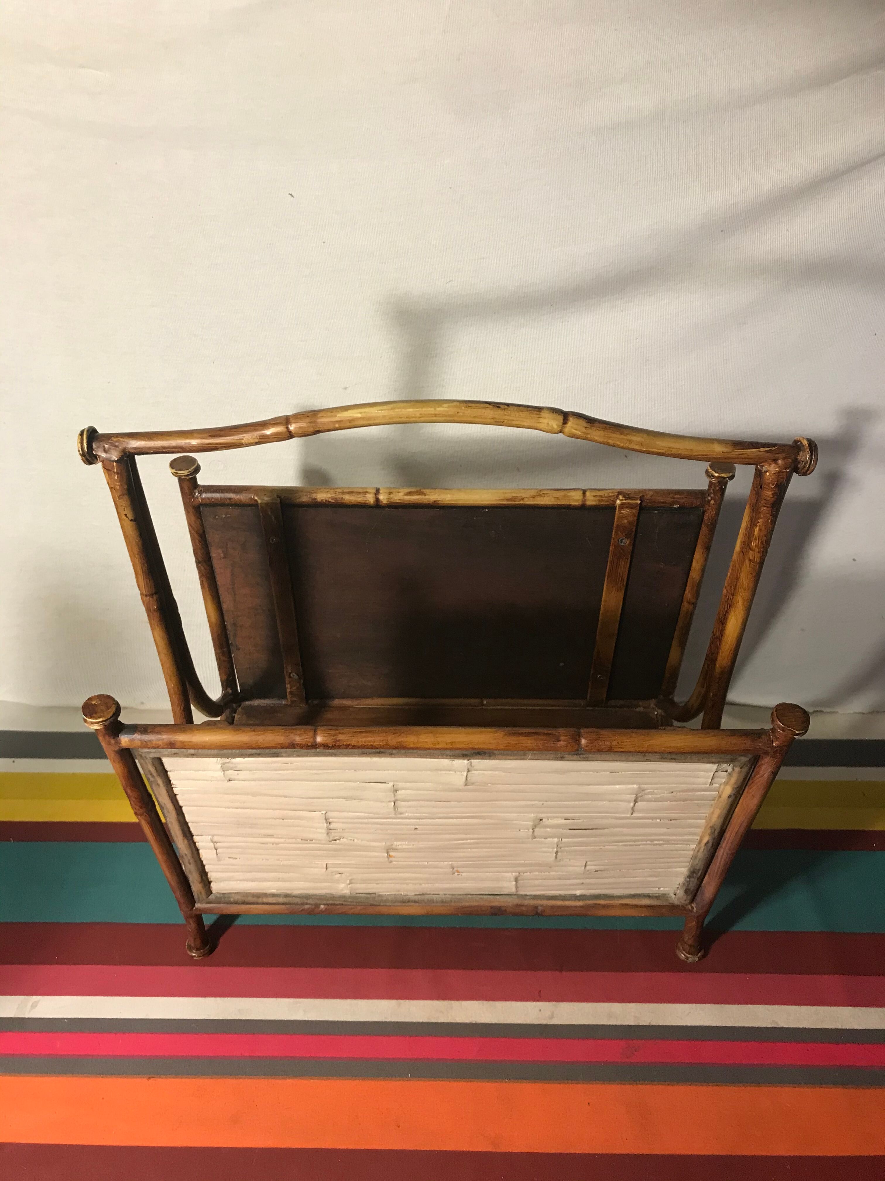 Magazine rack in bamboo structure