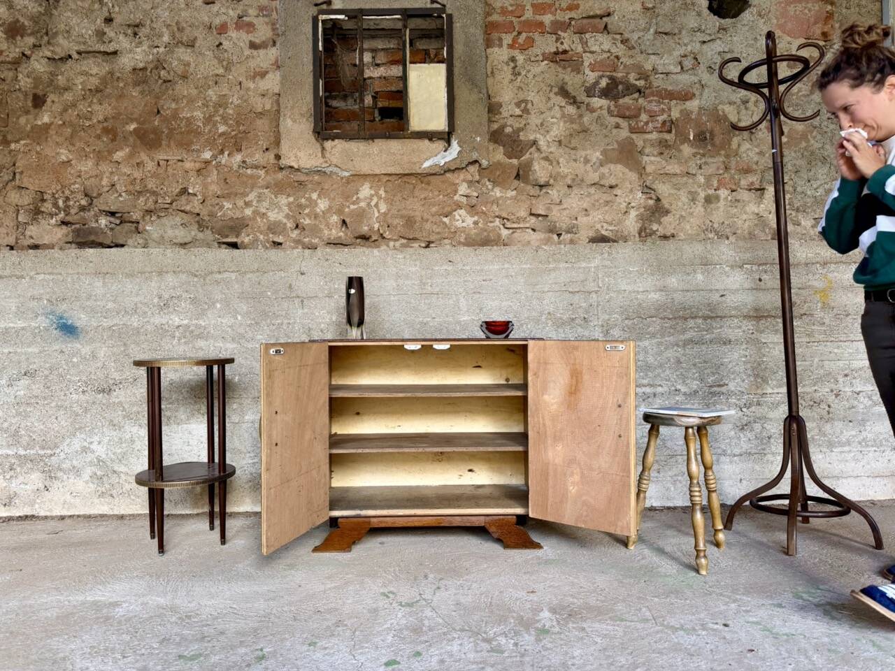 ✨🪵 Vintage honey oak sideboard – 2 doors – Art Deco style 🪵✨