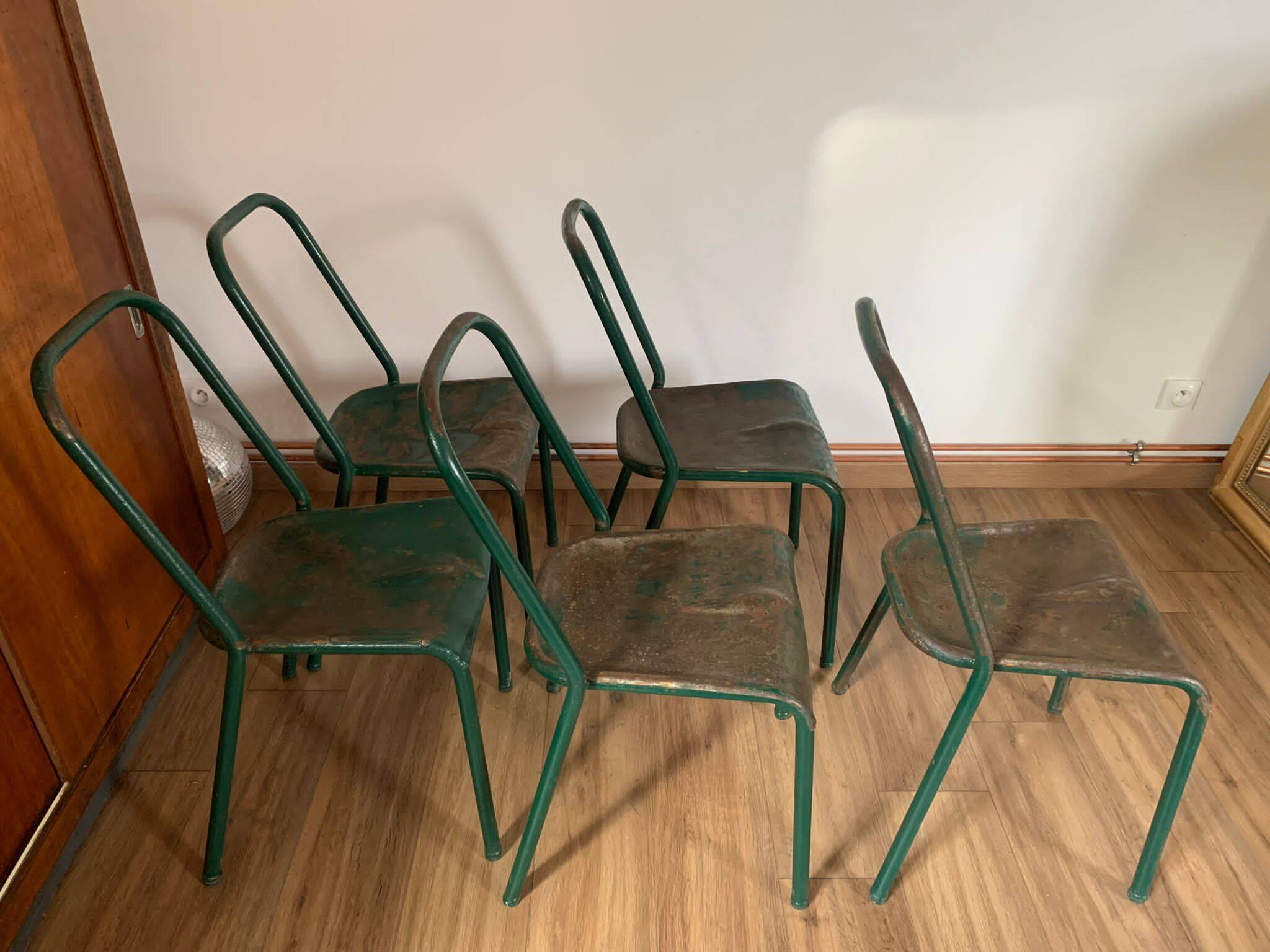 Set of 5 green chairs