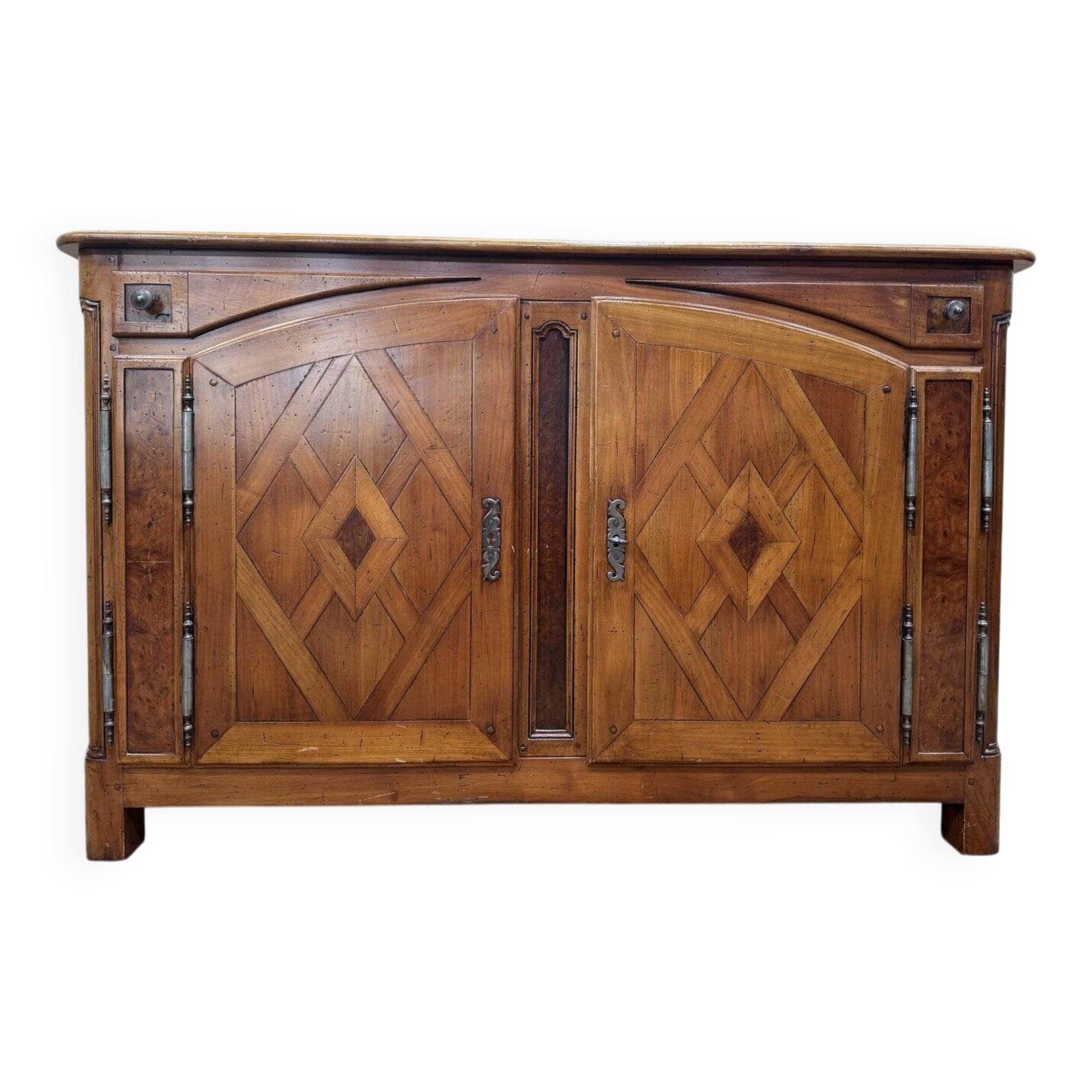 Hunting-style buffet in cherry wood