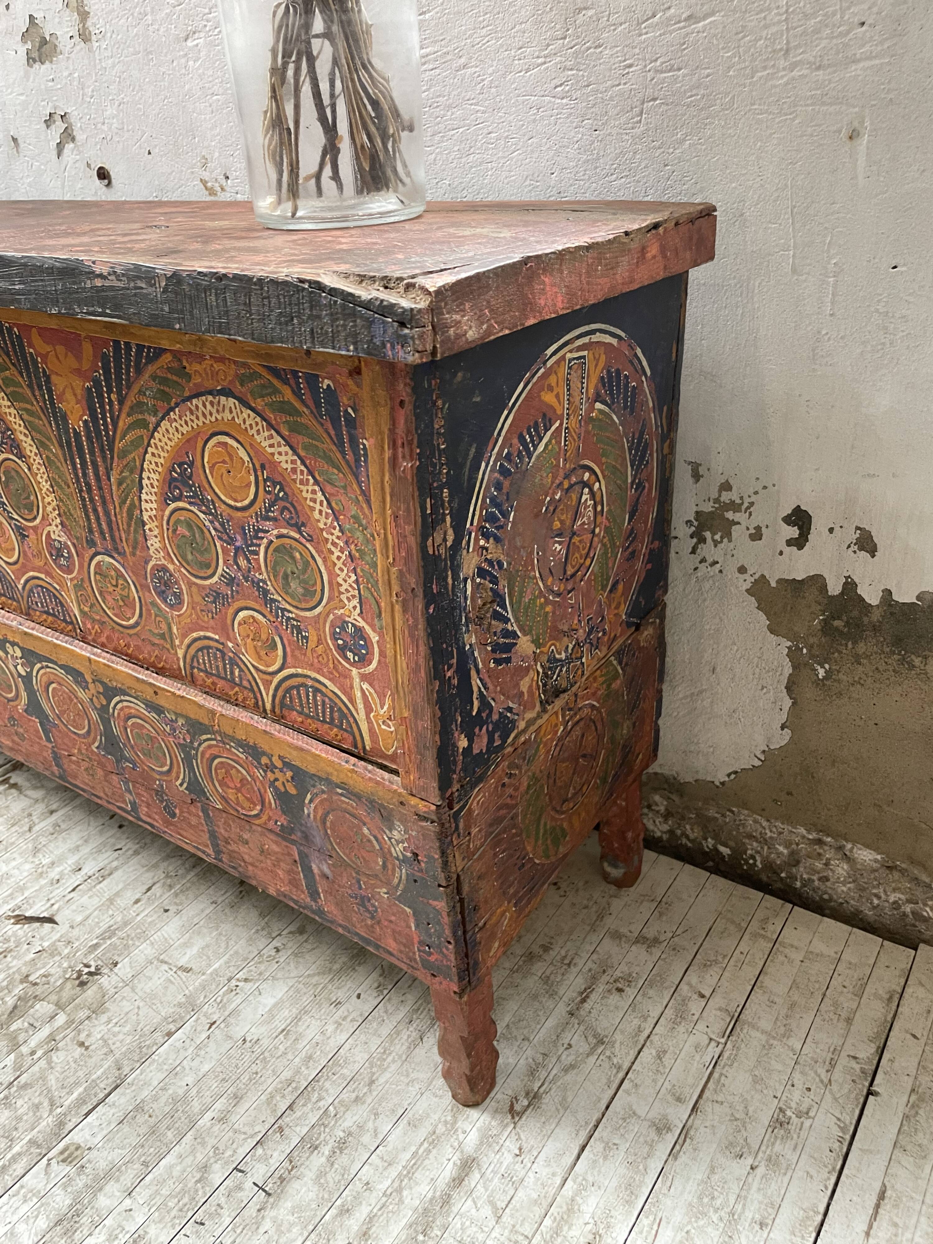 Coffre de mariage marocain polychrome années 50