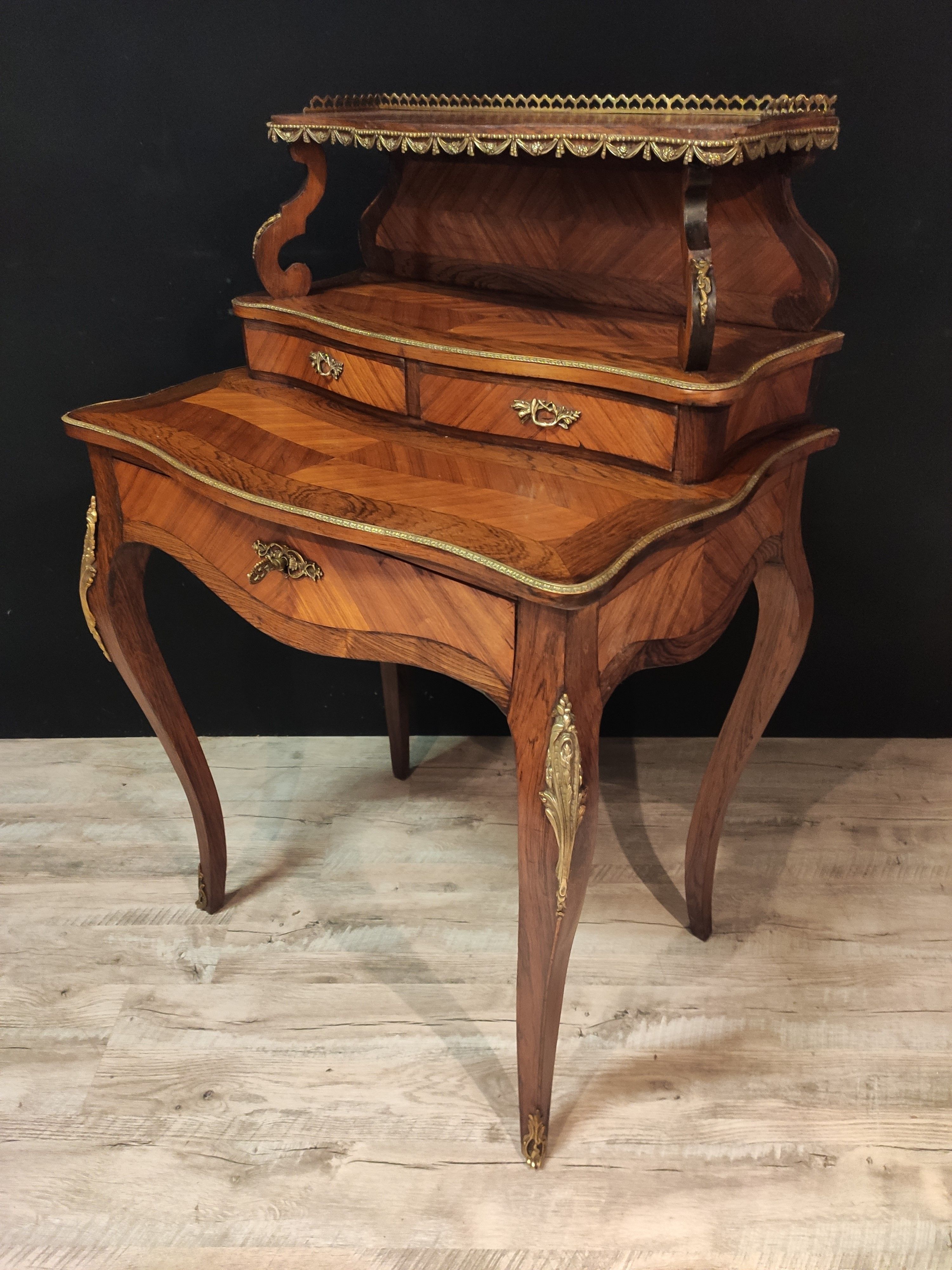 Bonheur du jour en marqueterie Napoléon III