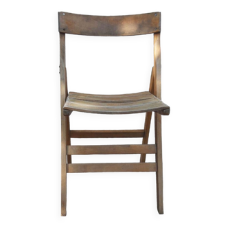 Folding wooden chair