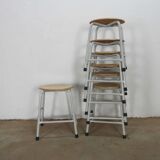 Score NL stool with beech seat
