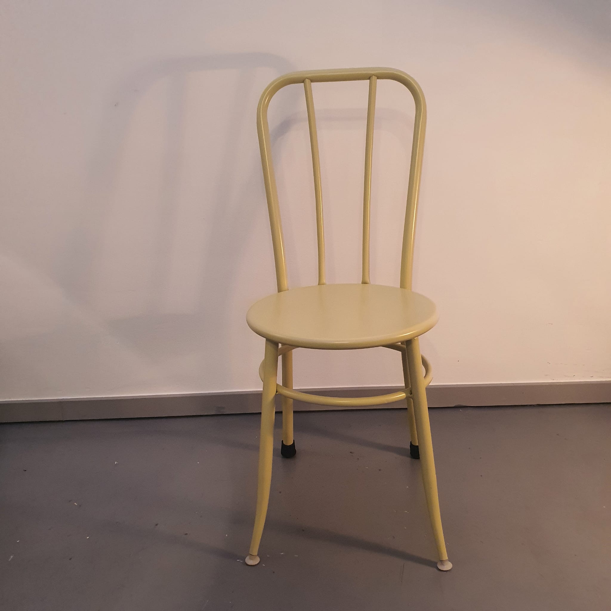 Metal chair USA