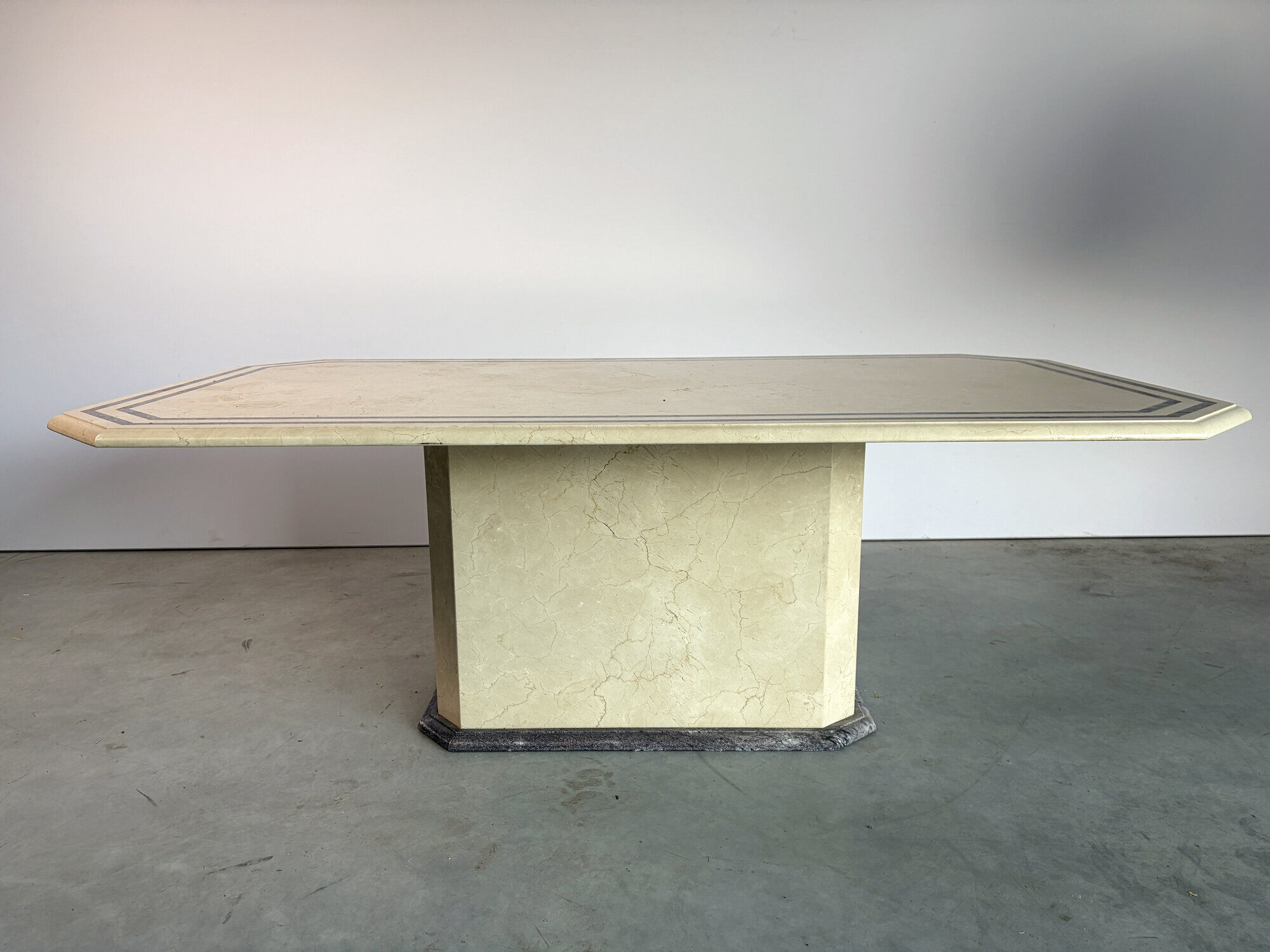 Vintage Italian marble dining table, 1970s