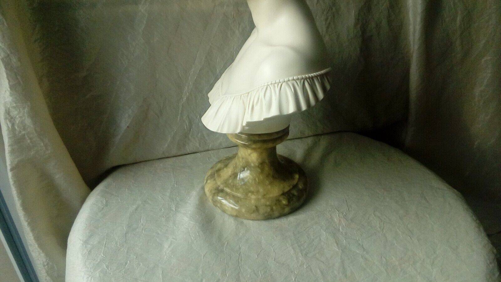 Bust of Josephine de Beauharnais in marble powder, marble base, A.Giannelli