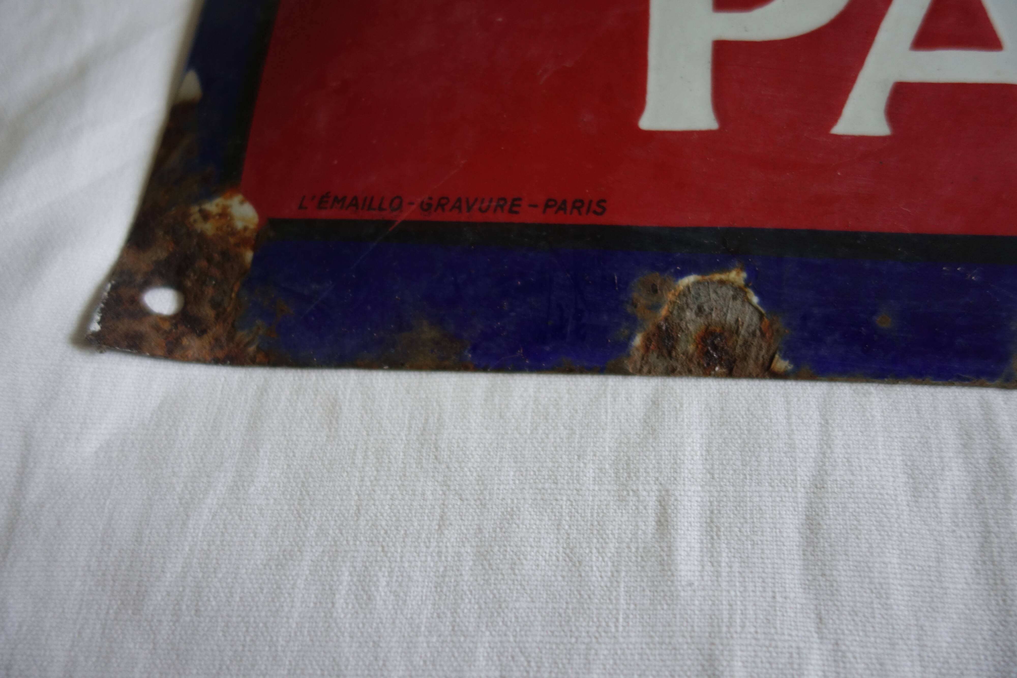 The parisian enamelled plate