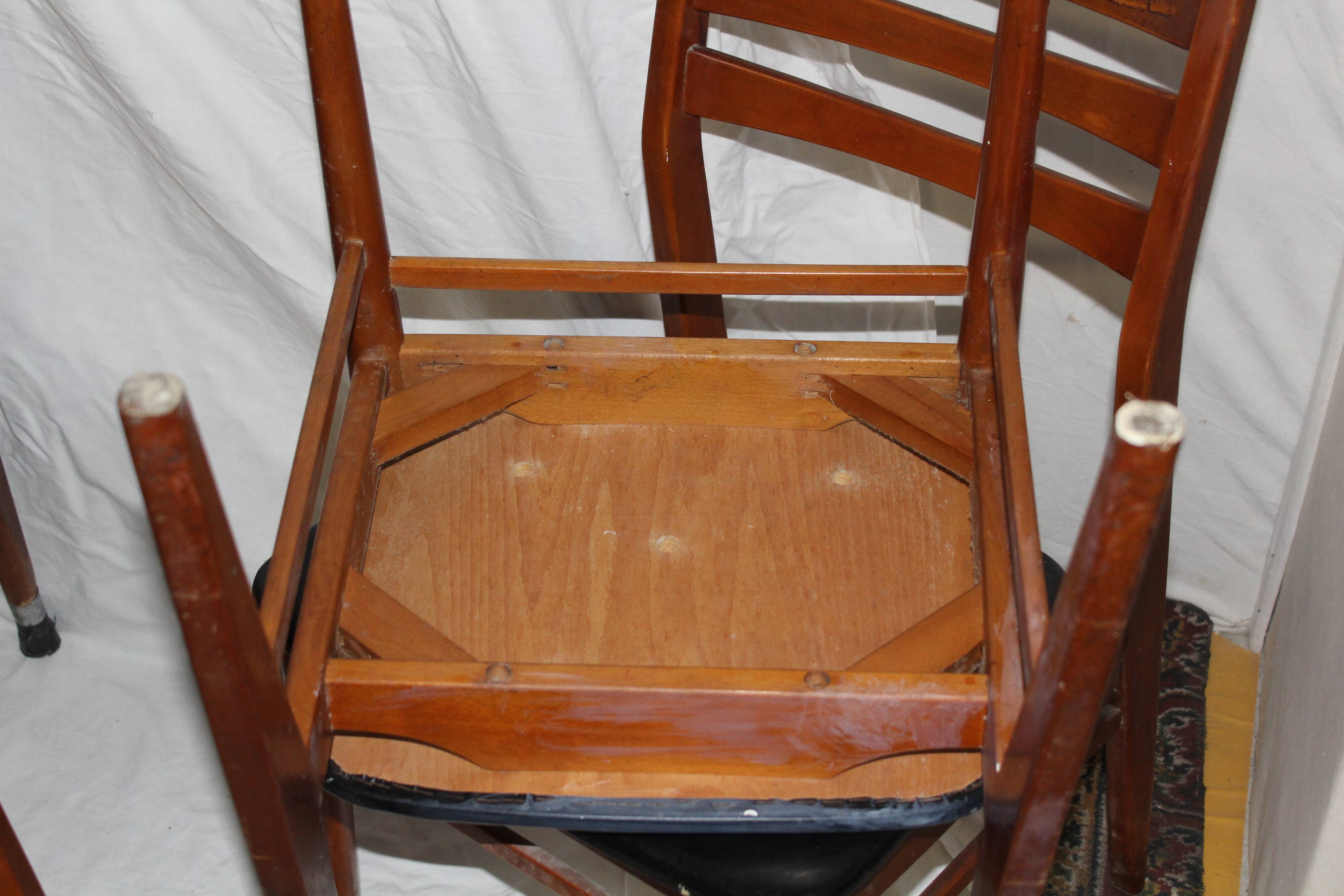 Lot of 6 20th century chairs