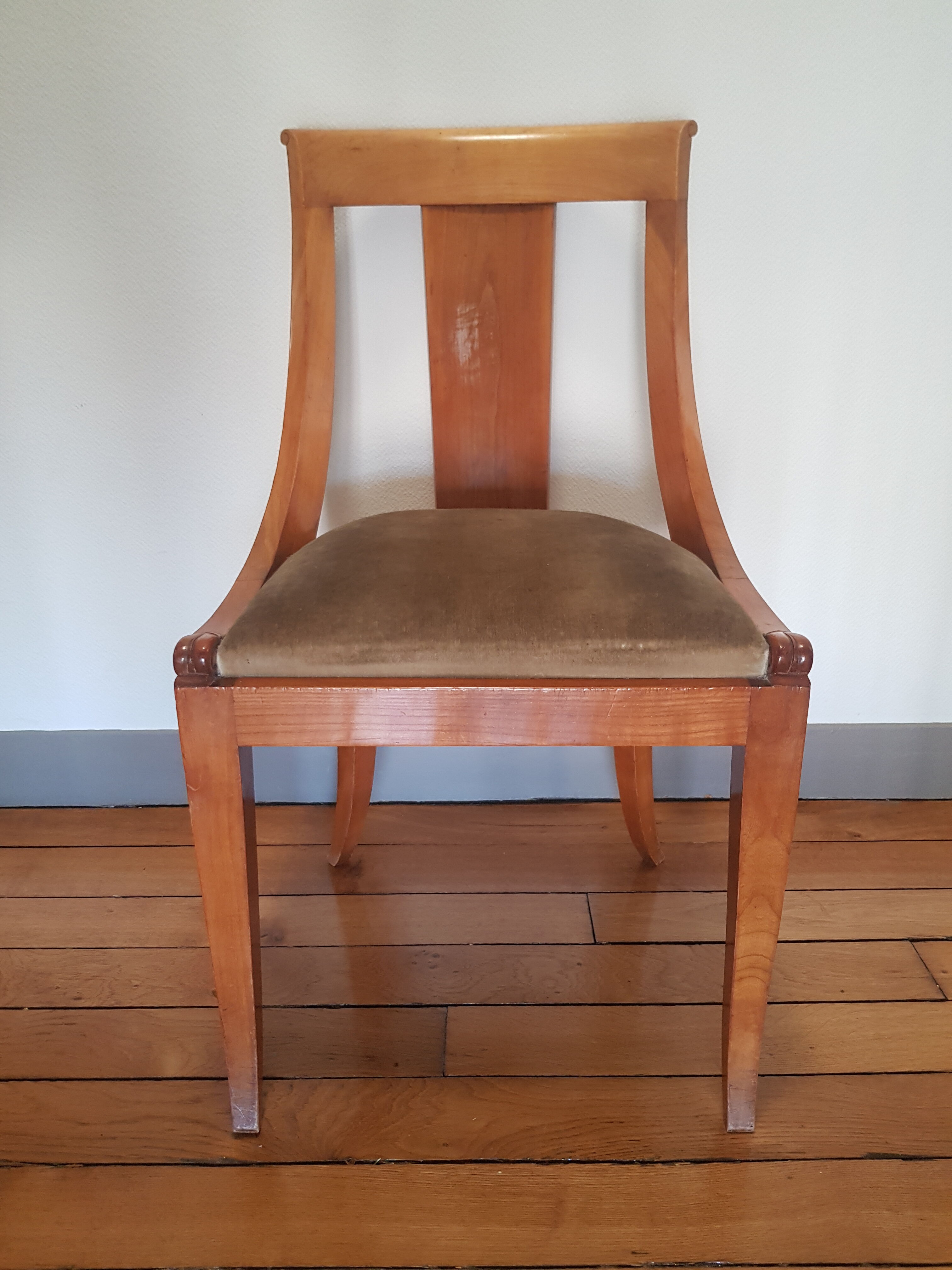 Art deco gondola chair