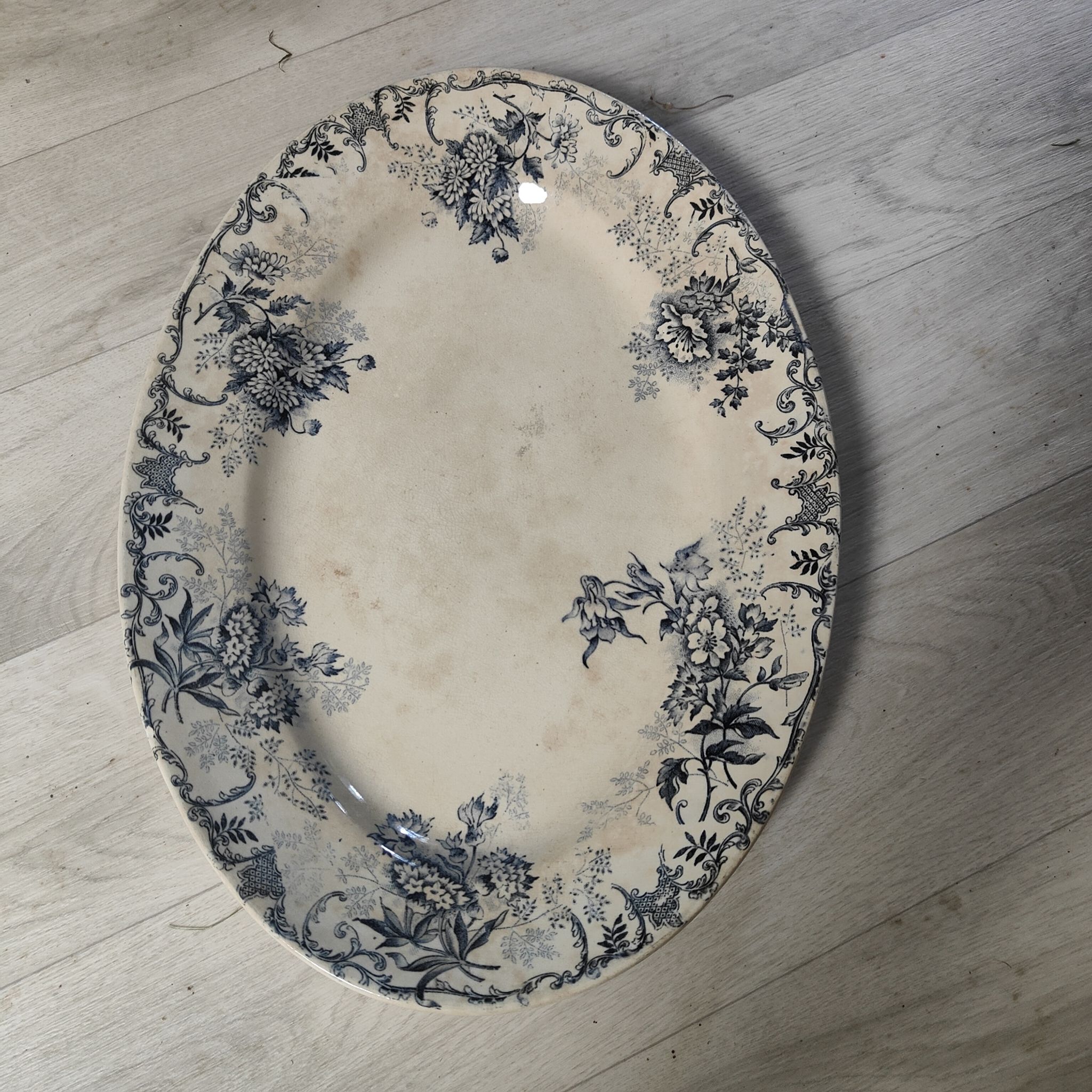 Plat ovale en terre de fer Choisy-le-Roi