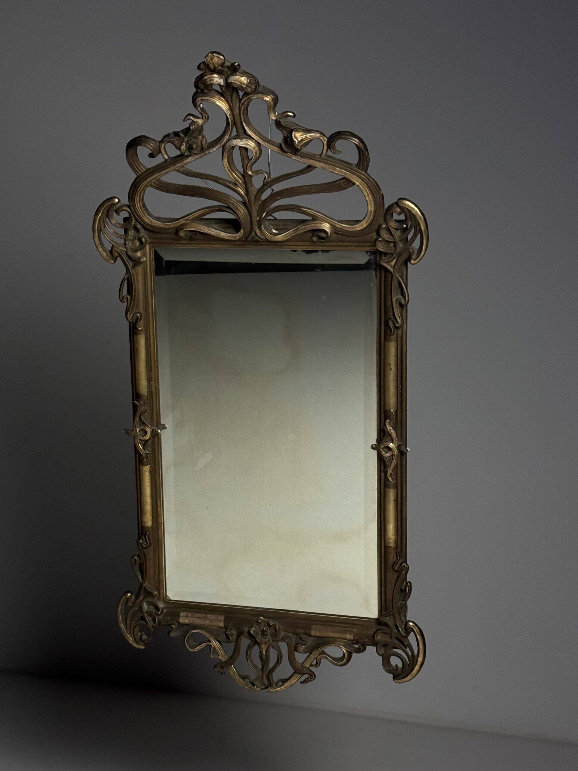 Miroir Art Nouveau vers 1900