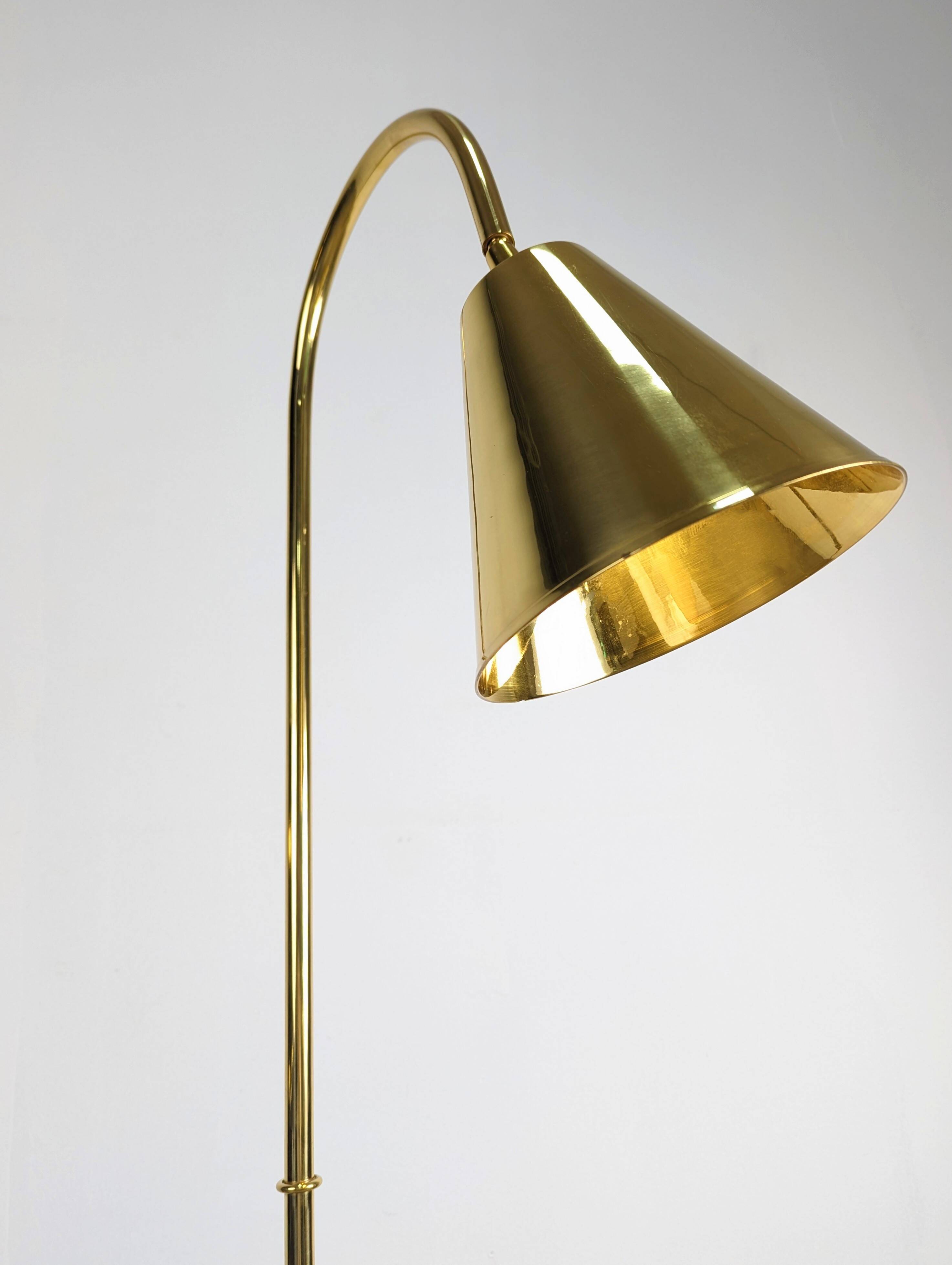 brass floor lamp by Valentí