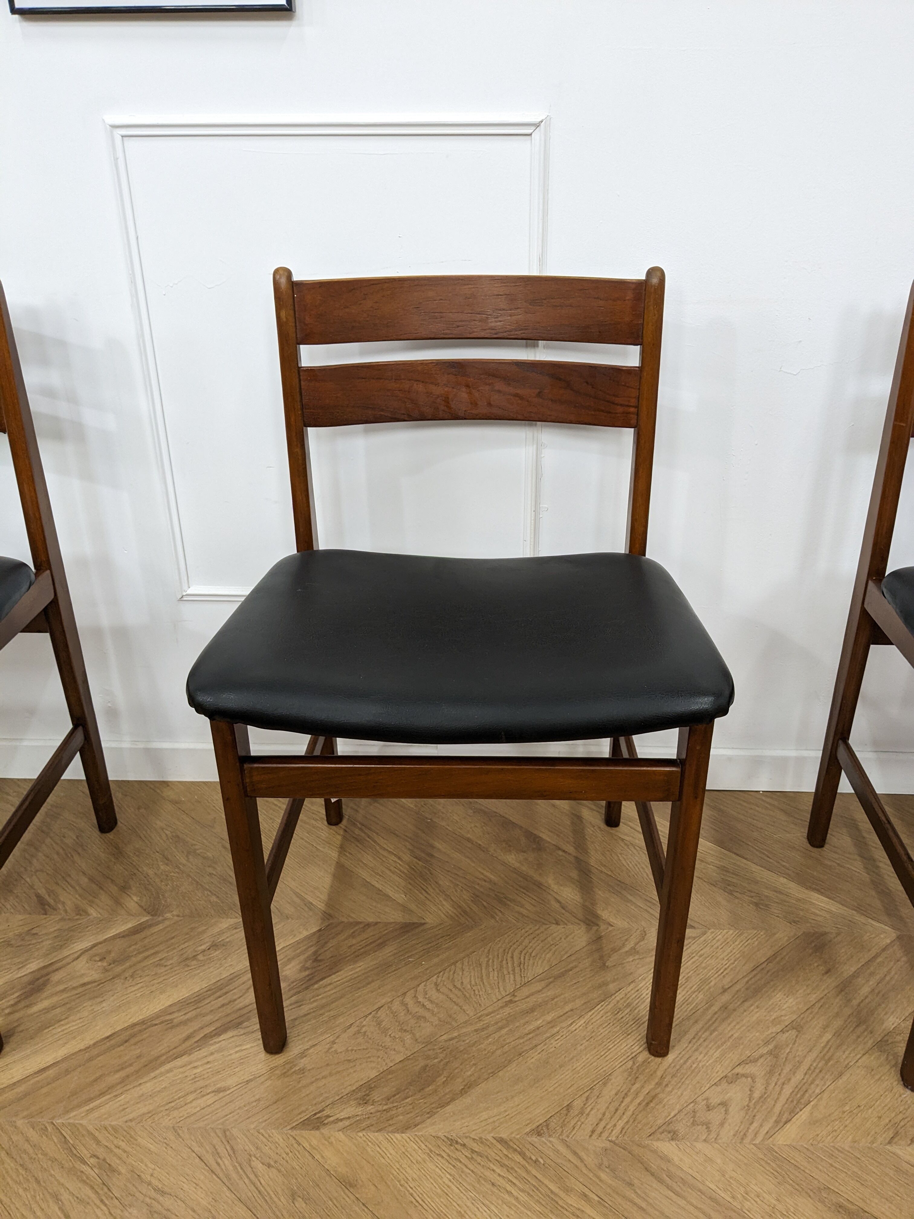 2 Scandinavian chairs
