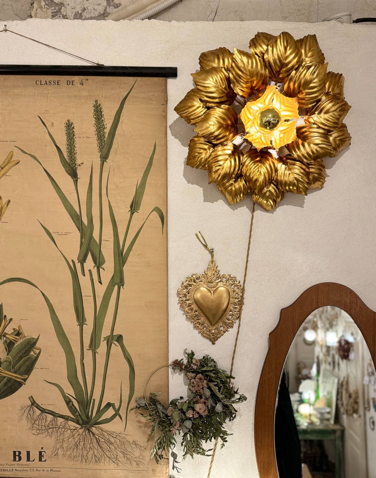 Large gold leaf flower applique