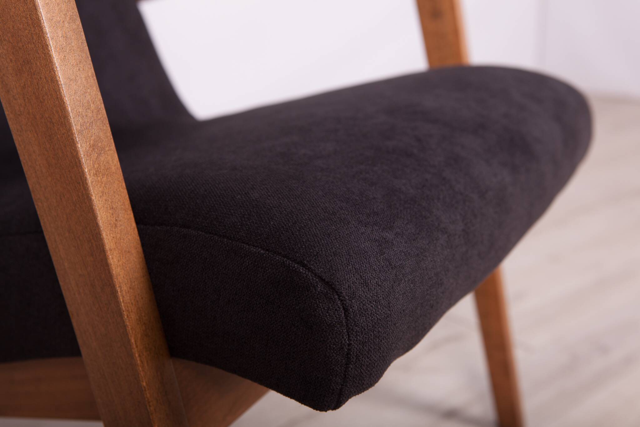 Type 300-138 Beech Armchairs from Bystrzyckie Furniture Factory, 1960s, Set of 2