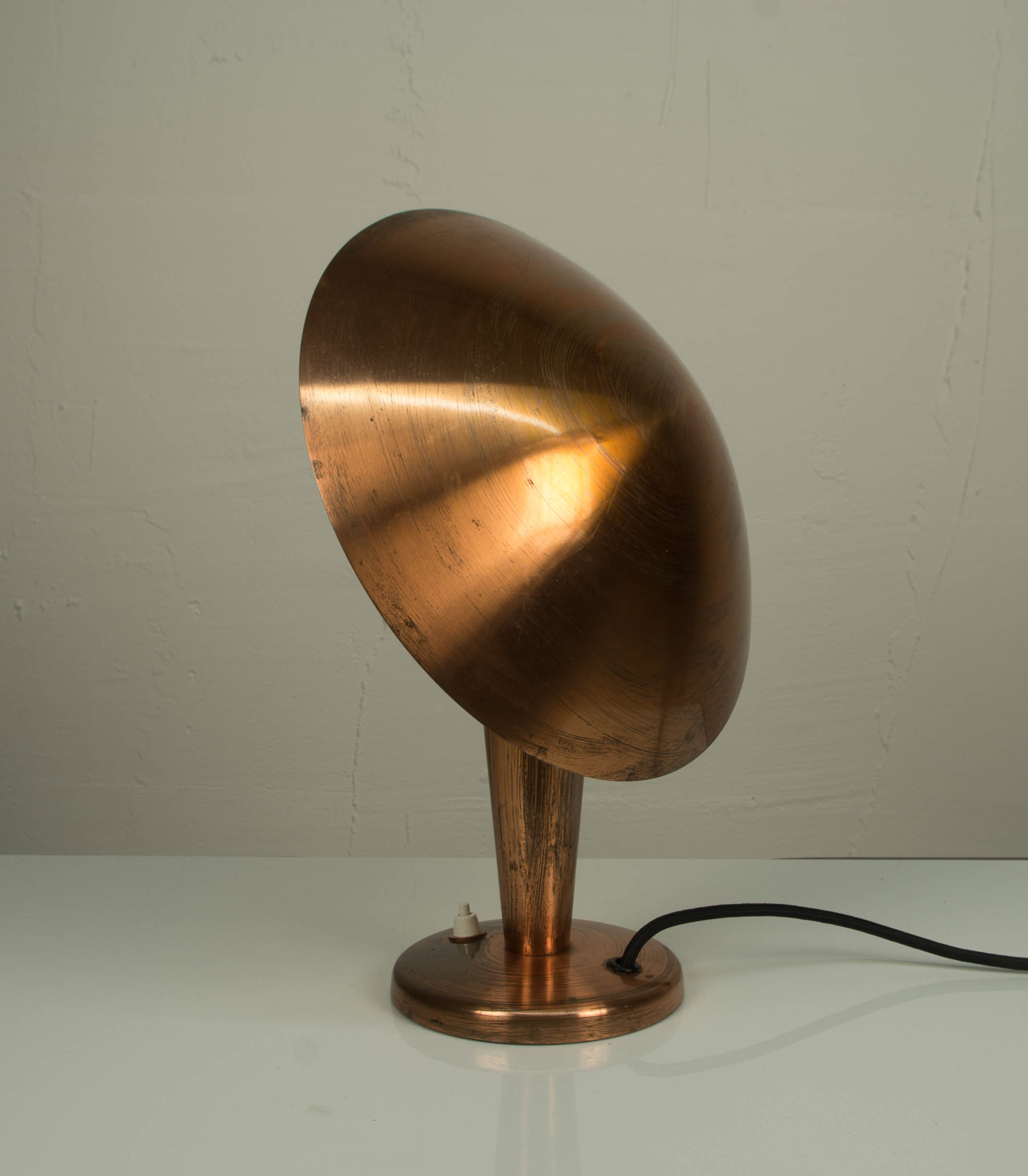 Bauhaus brass table lamp, 1930