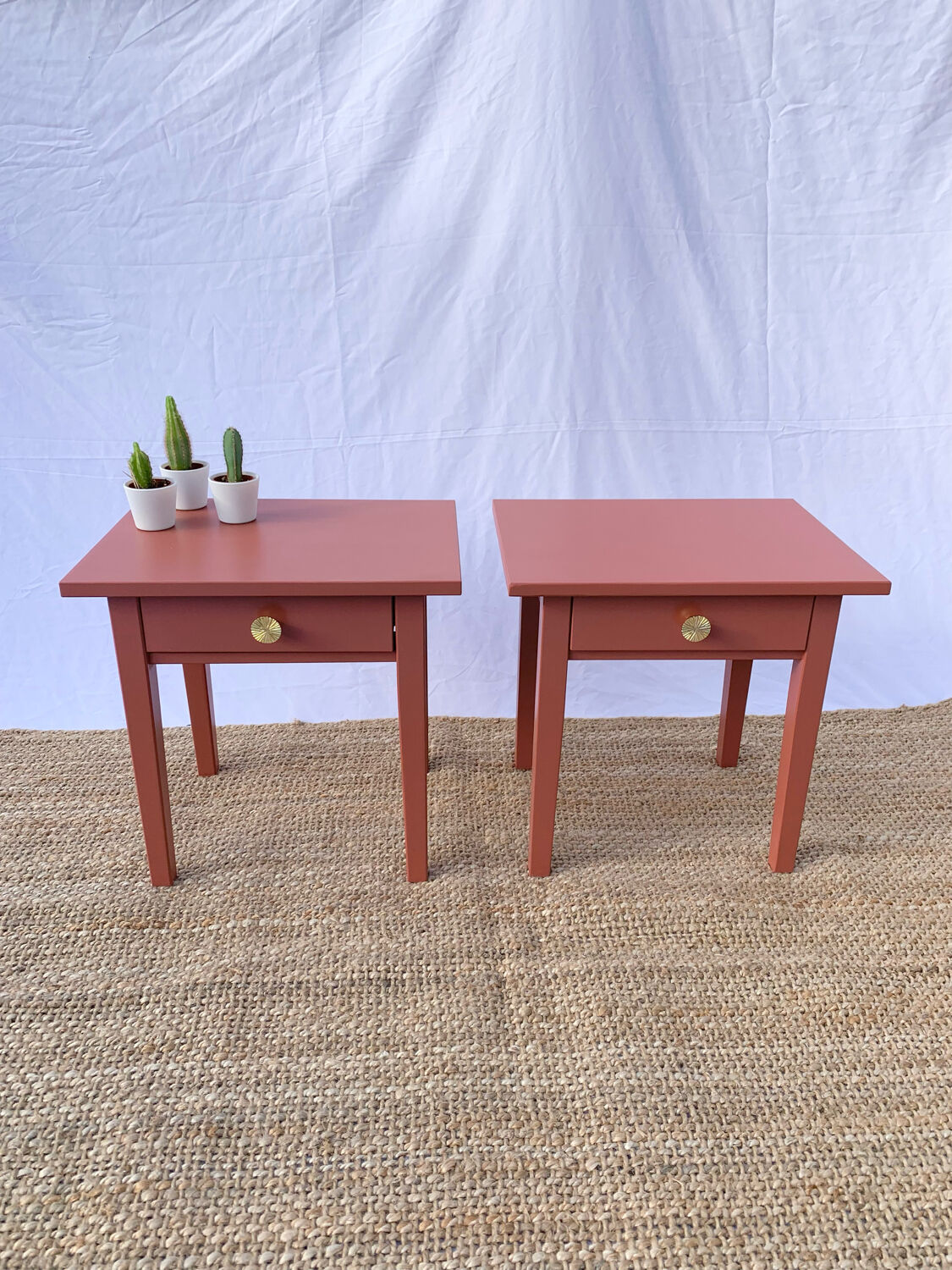 2 bedside tables