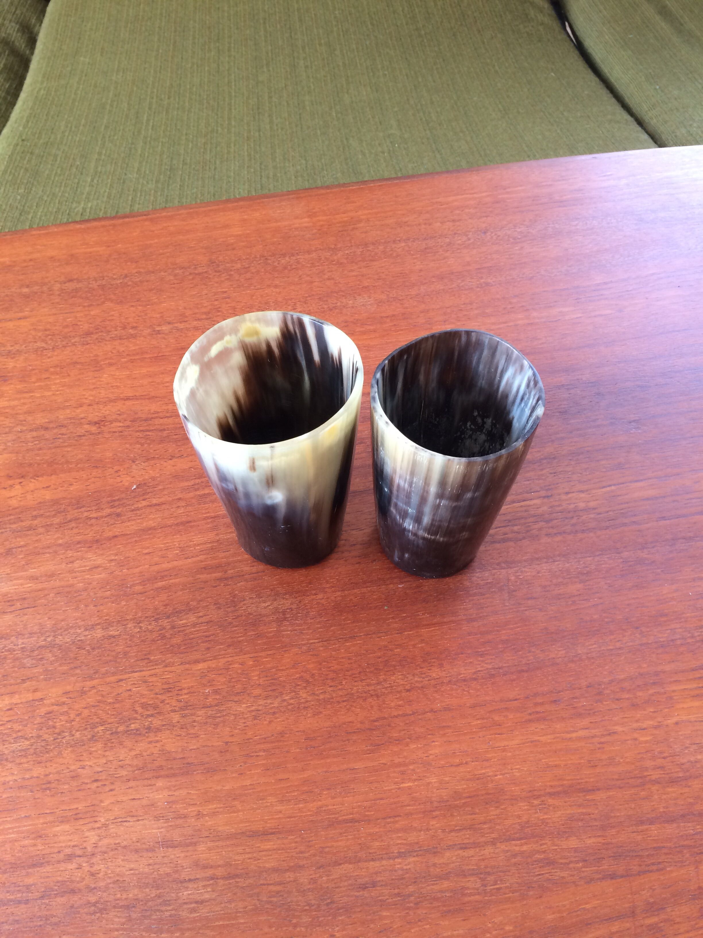 2 vintage horn cups