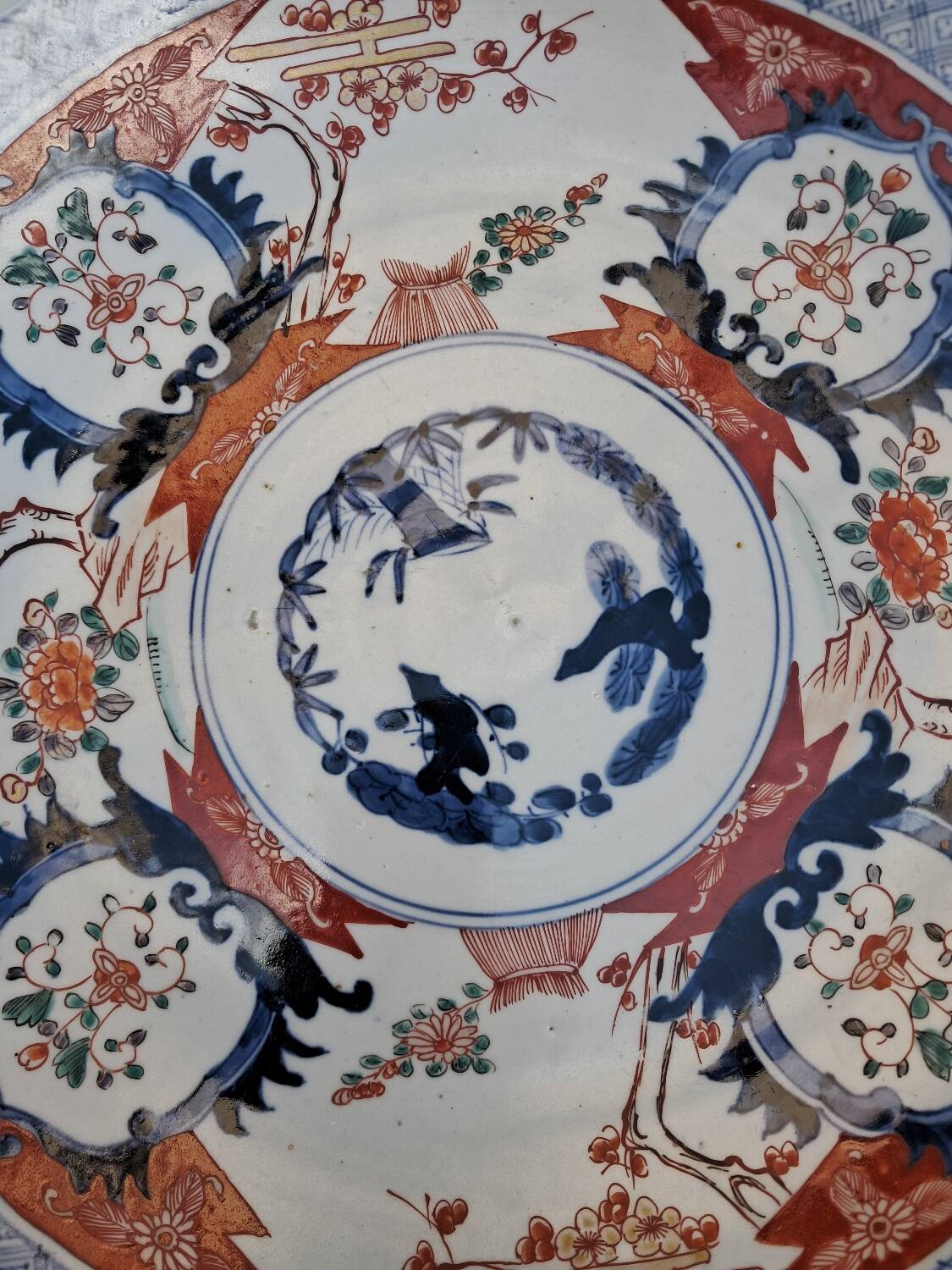 Pair of Imari dishes
