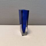 Small delicious glass vase in double layer glass (transparent and blue)